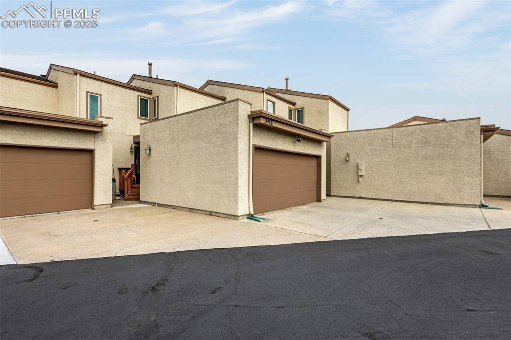 Colorado Springs, CO 80921,342 Mission Hill WAY