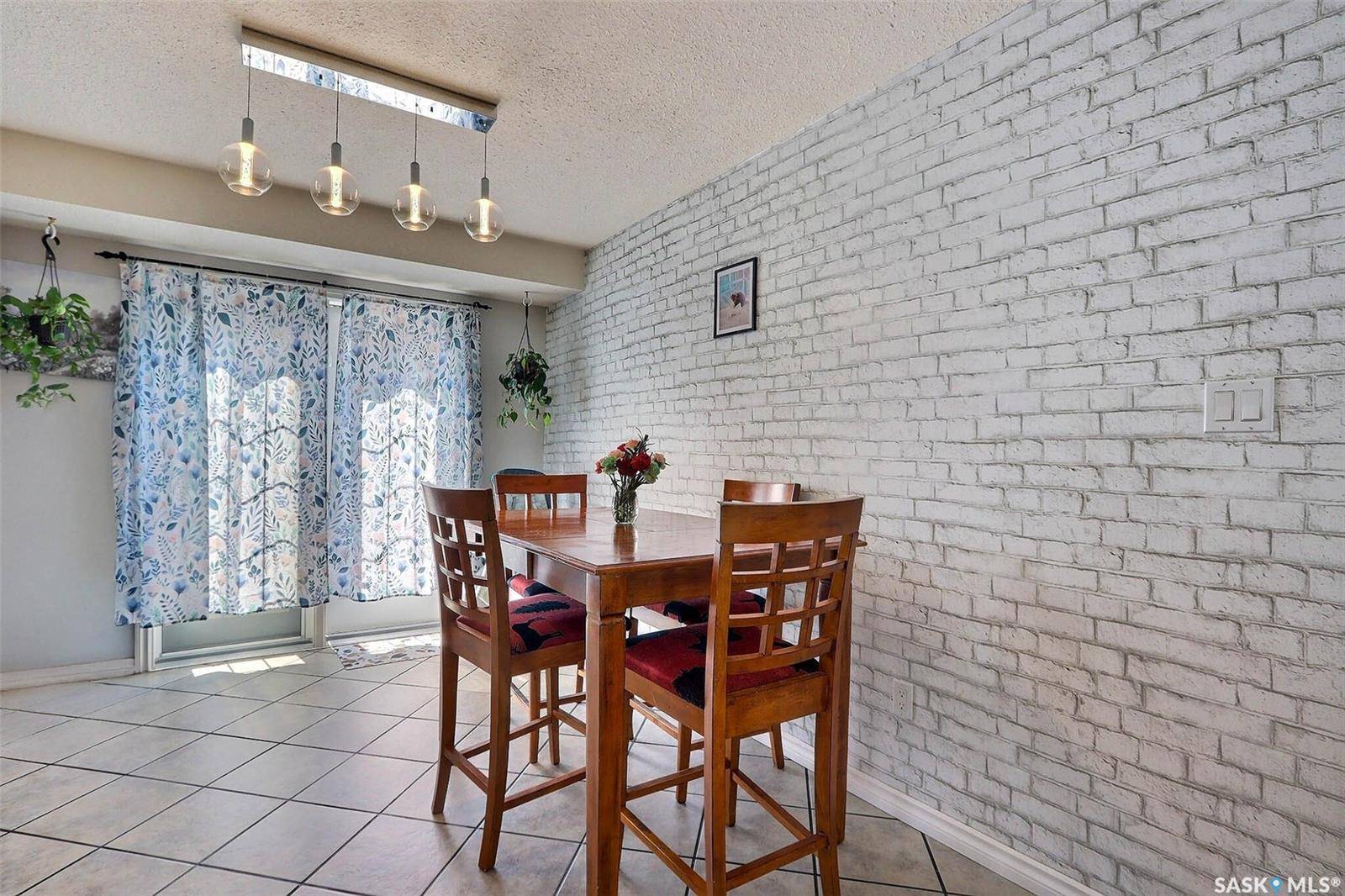 Prince Albert, SK S6V 7C3,1699 Allbright CRESCENT