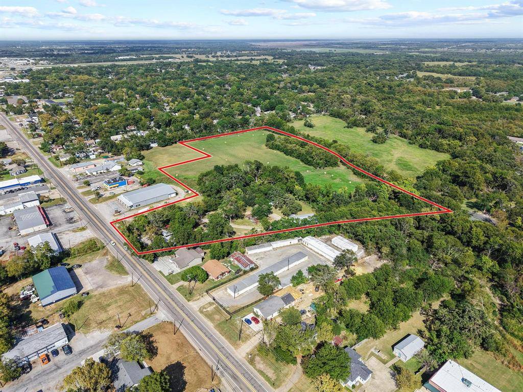 Bonham, TX 75418,1604 N Center