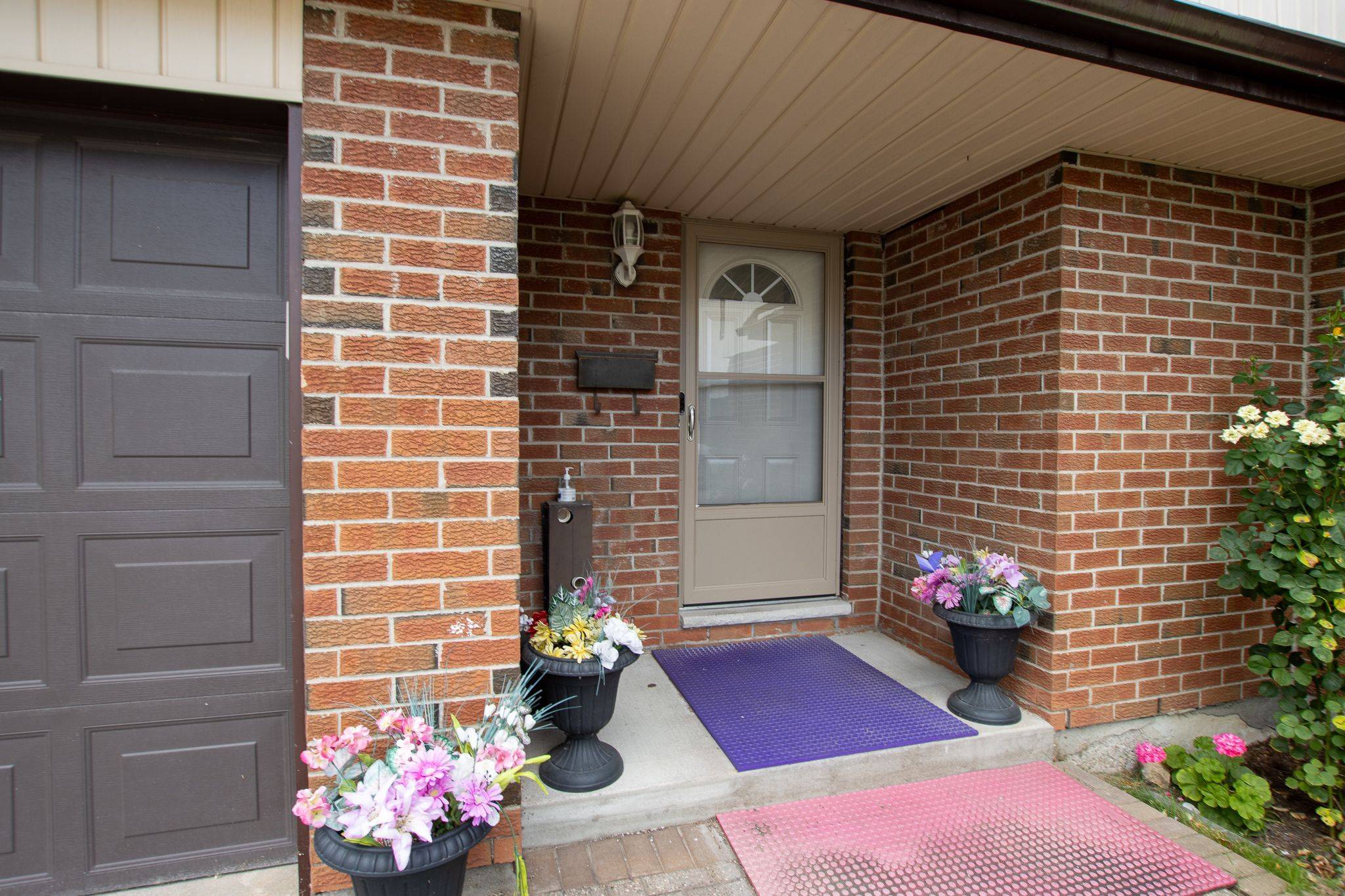 London South, ON N6E 2H3,971 Adelaide ST #48