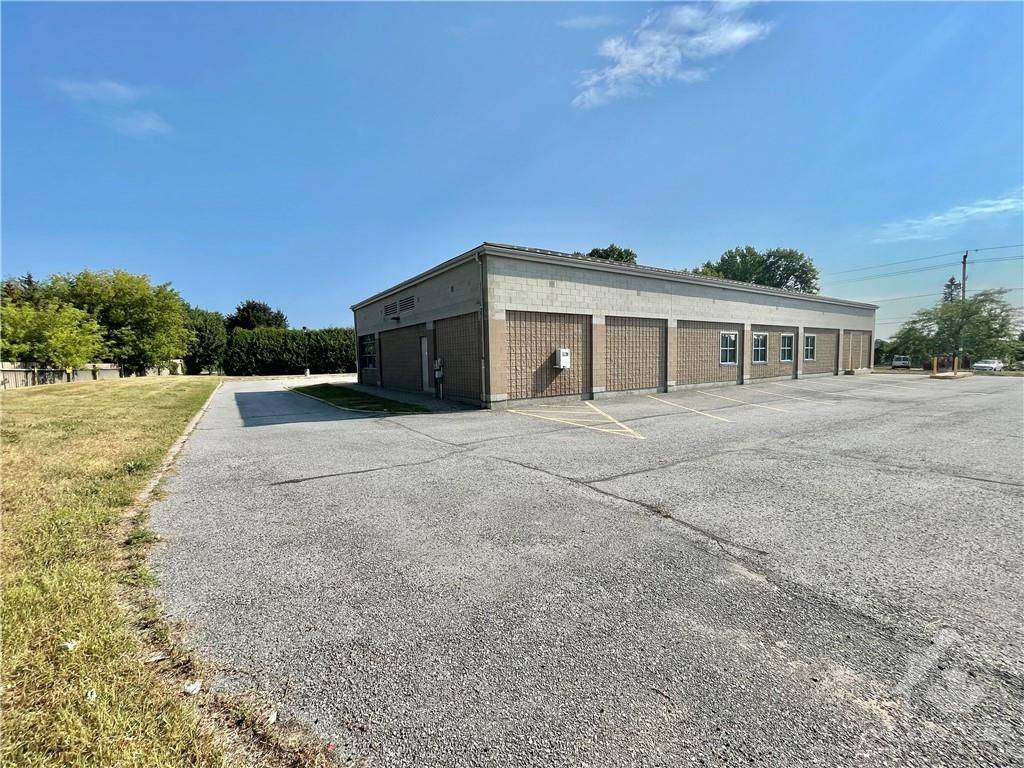 Manotick - Kars - Rideau Twp And Area, ON K0A 2T0,6683 FOURTH LINE RD