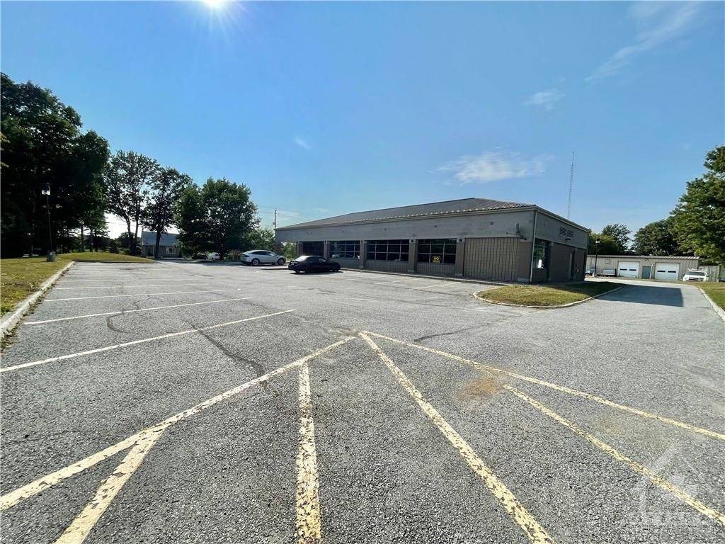 Manotick - Kars - Rideau Twp And Area, ON K0A 2T0,6683 FOURTH LINE RD