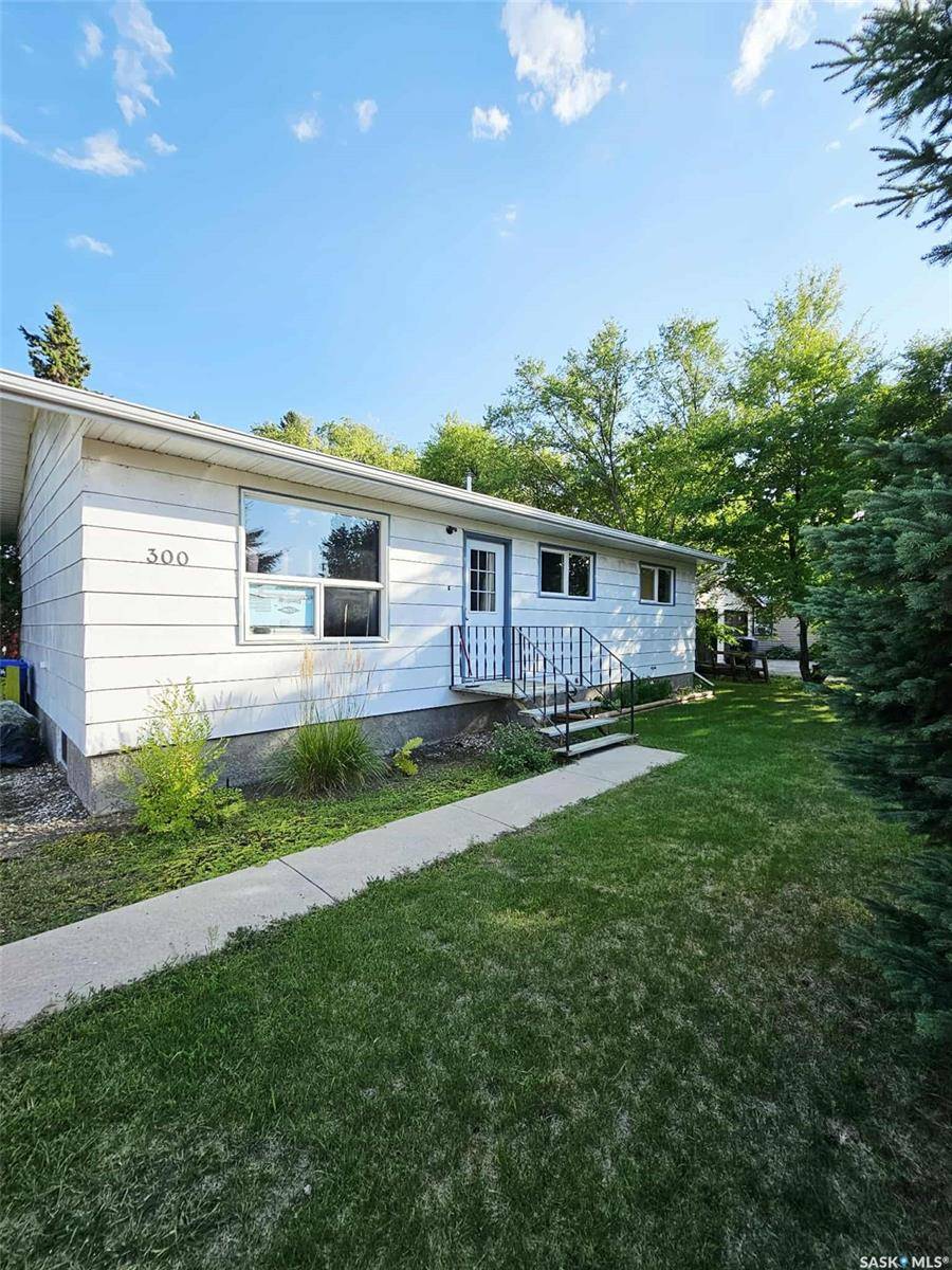 Bredenbury, SK S0A 0H0,300 4th STREET