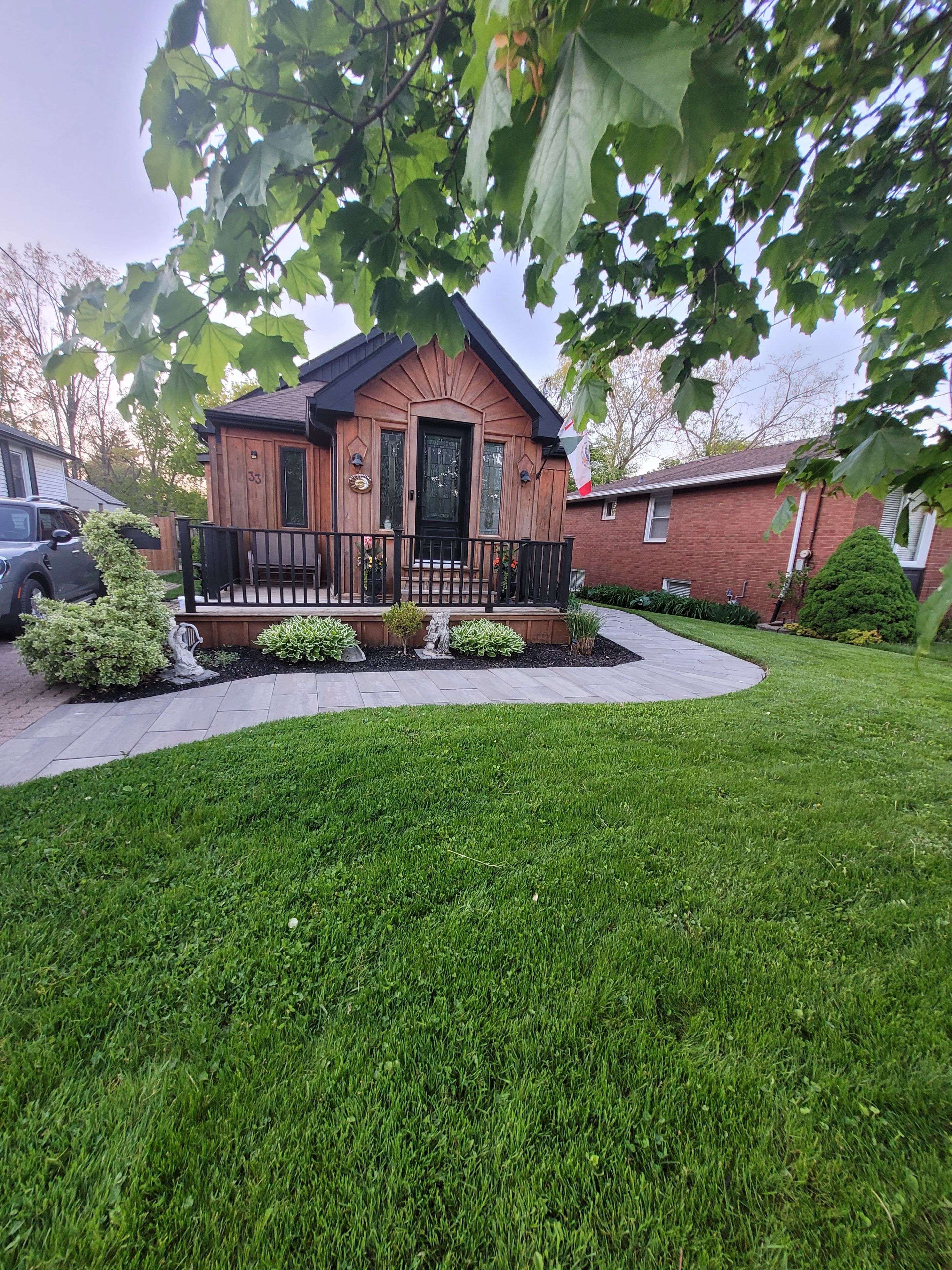 St. Catharines, ON L2P 1Y6,33 Rosedale AVE