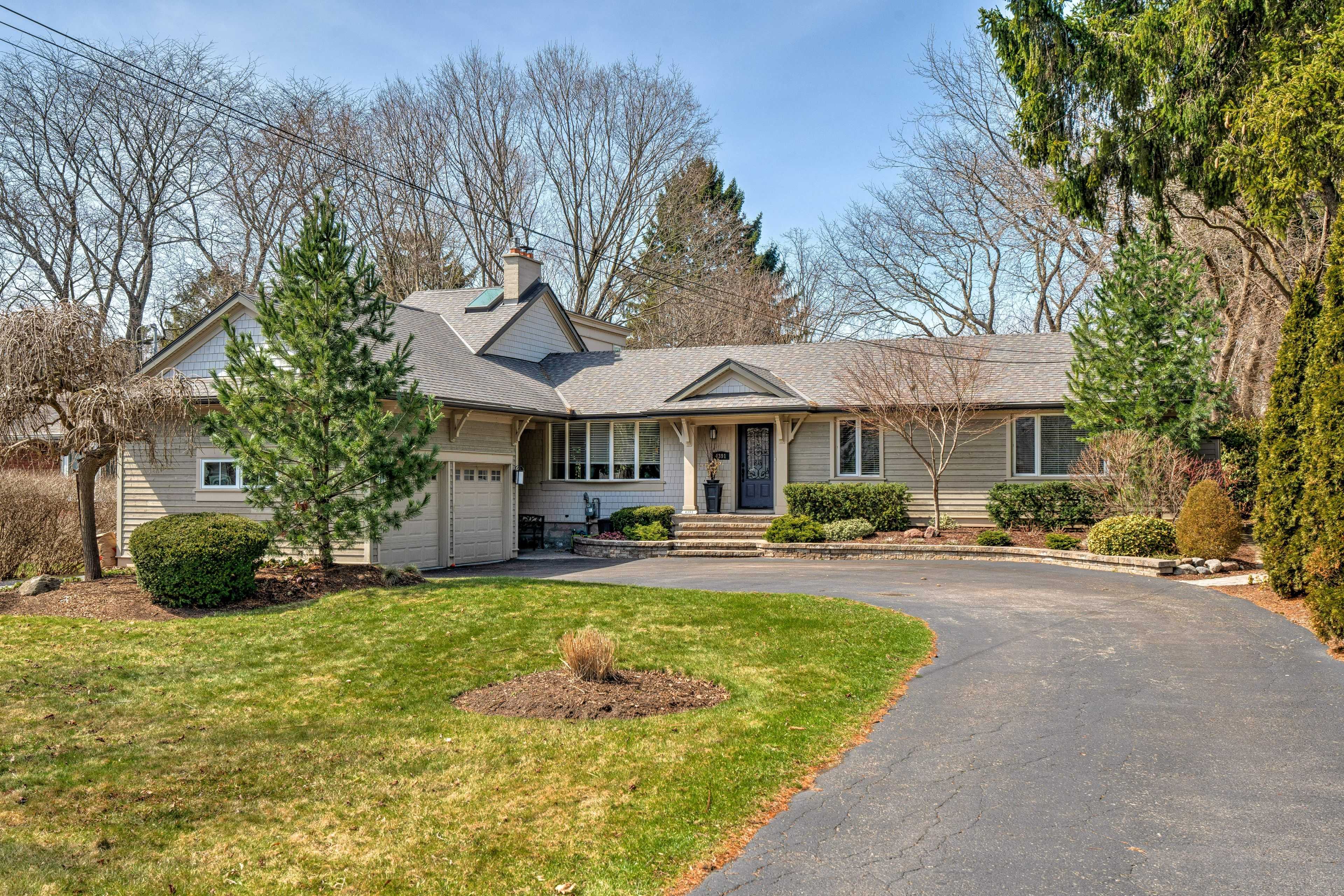 Burlington, ON L7L 1B3,4391 Lakeshore RD