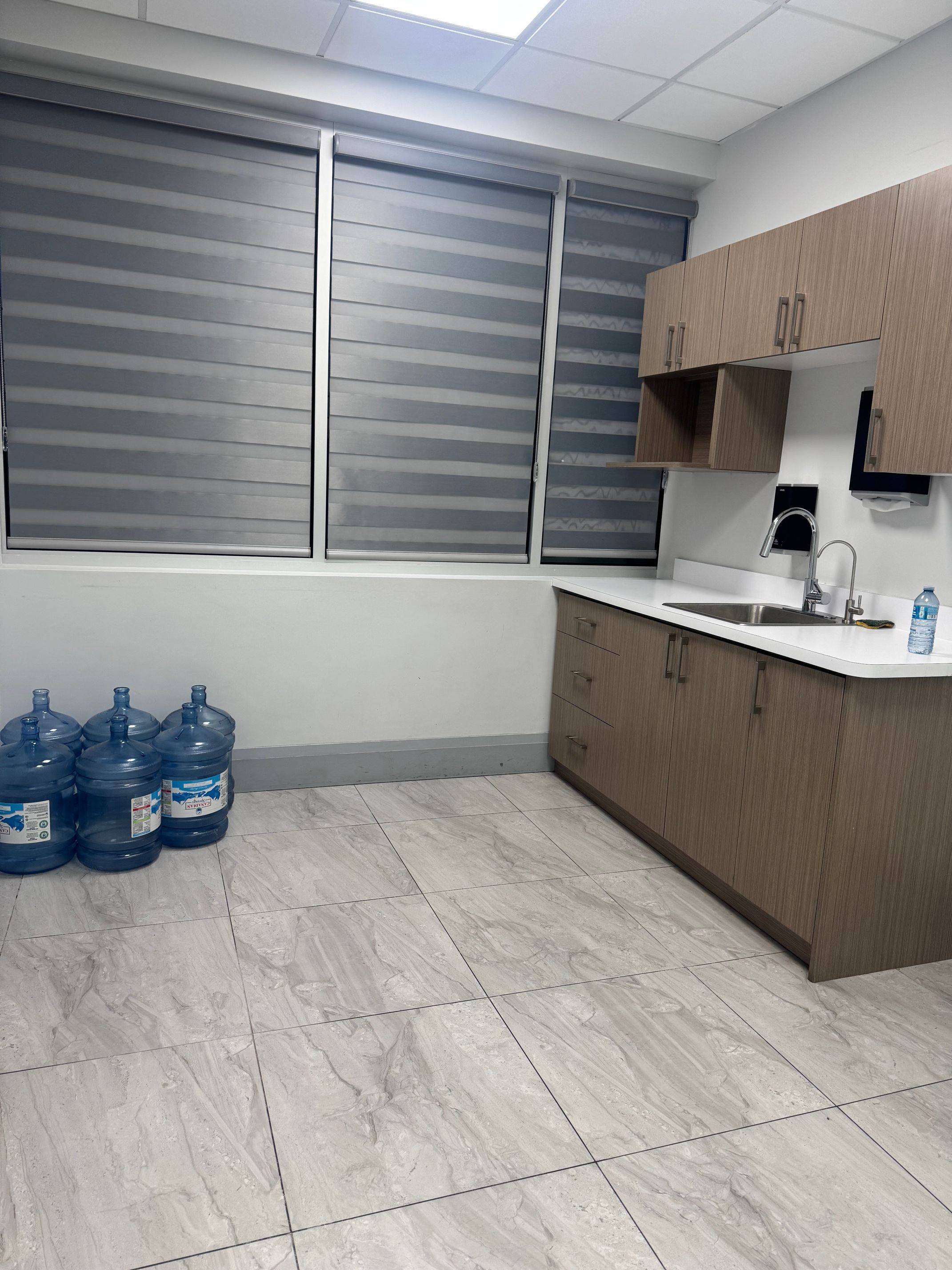 Mississauga, ON L5W 1N6,280 Derry RD W #201