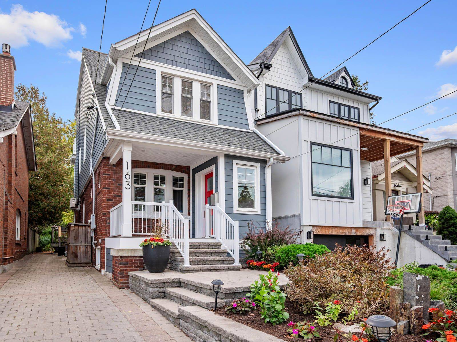 Toronto E06, ON M1N 2T1,163 Courcelette RD