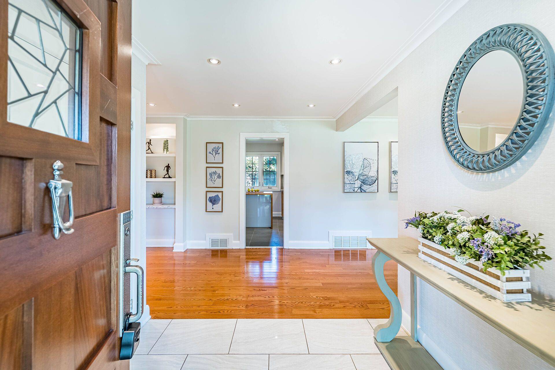 Toronto W08, ON M9A 2M5,16 Aylesbury RD