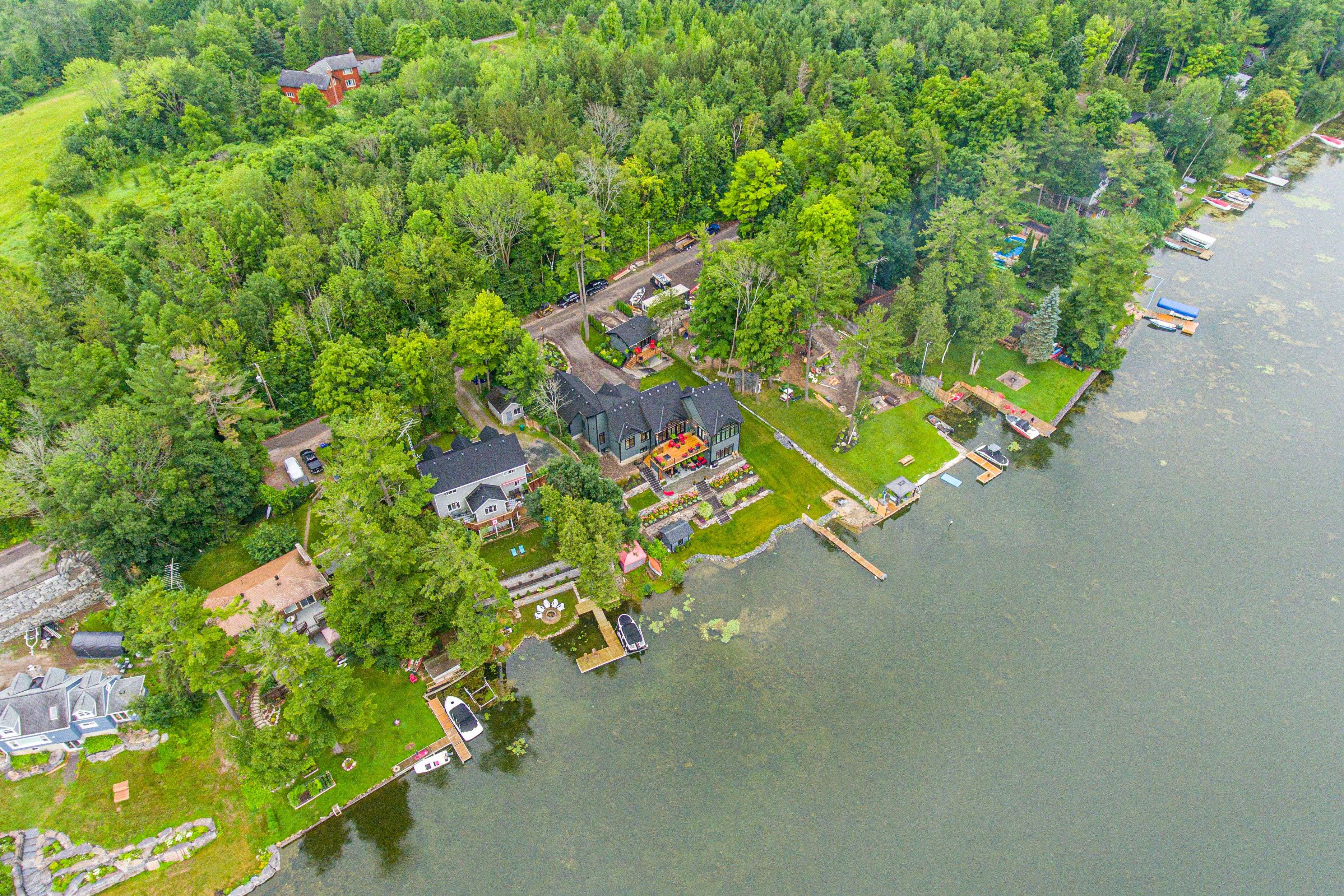 Selwyn, ON K9J 0C6,330 Fife AVE