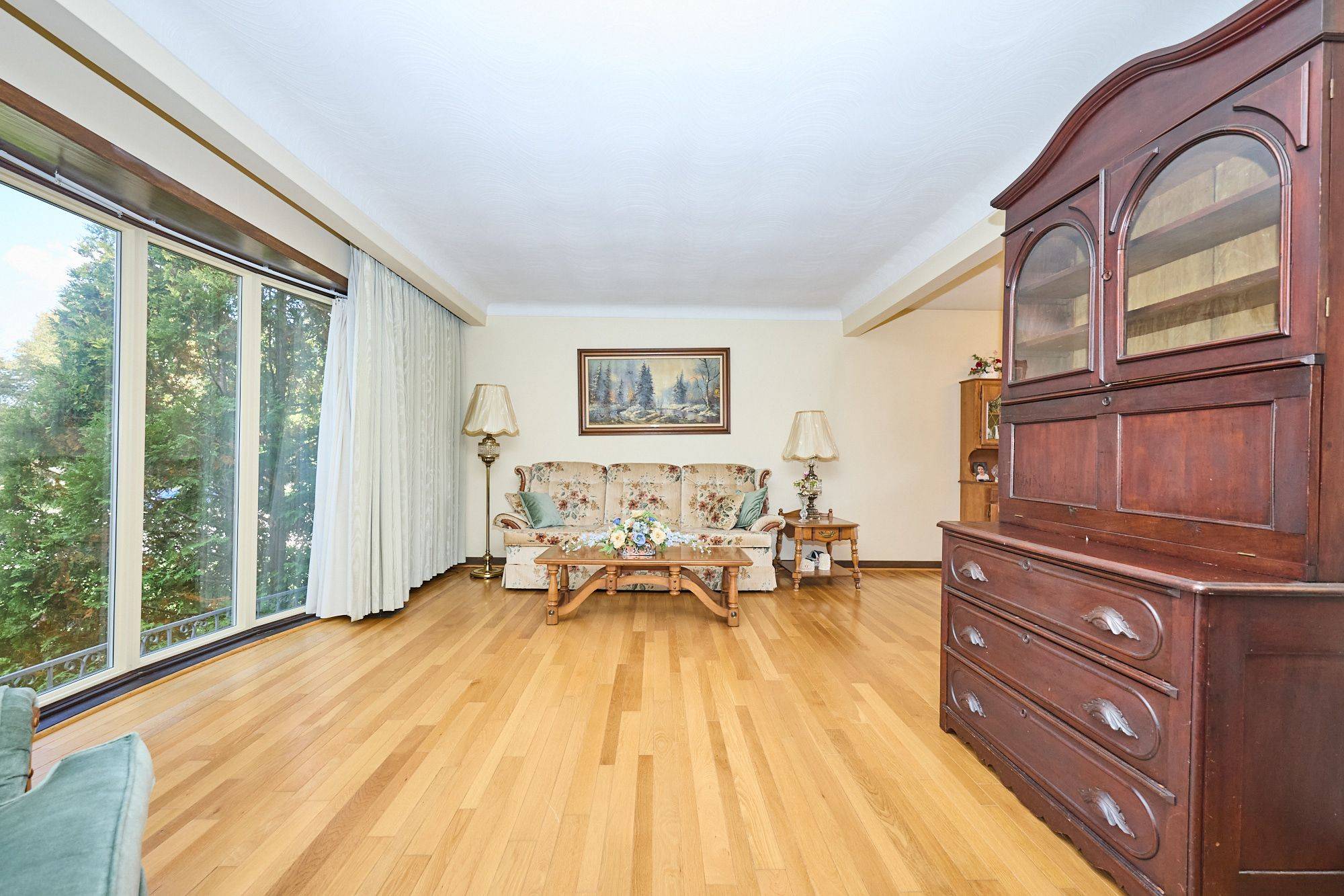 Welland, ON L3C 5X7,47 SHERWOOD FOREST TRL