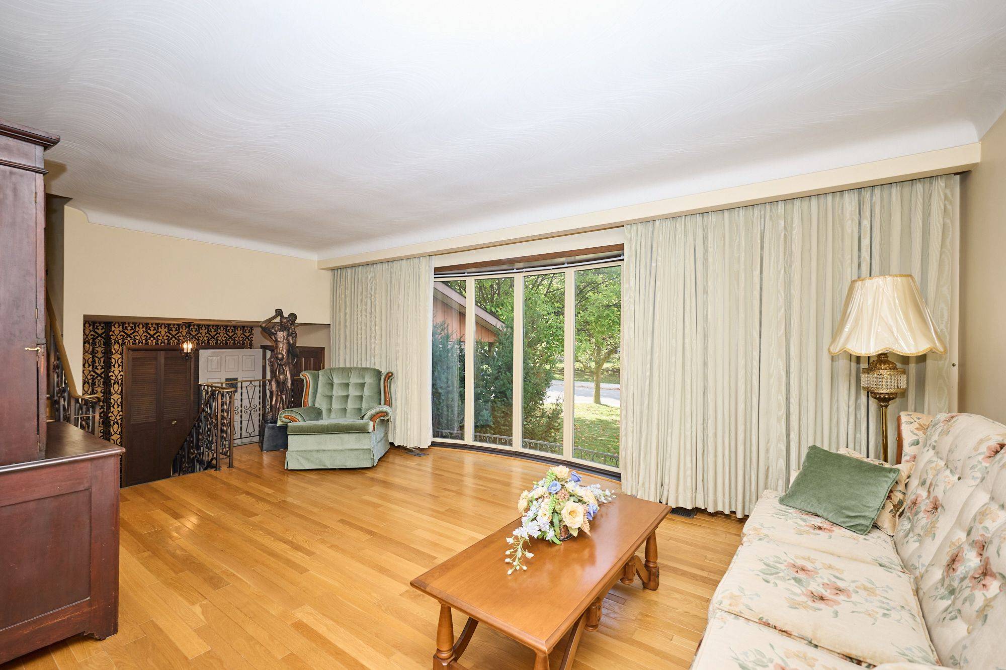 Welland, ON L3C 5X7,47 SHERWOOD FOREST TRL