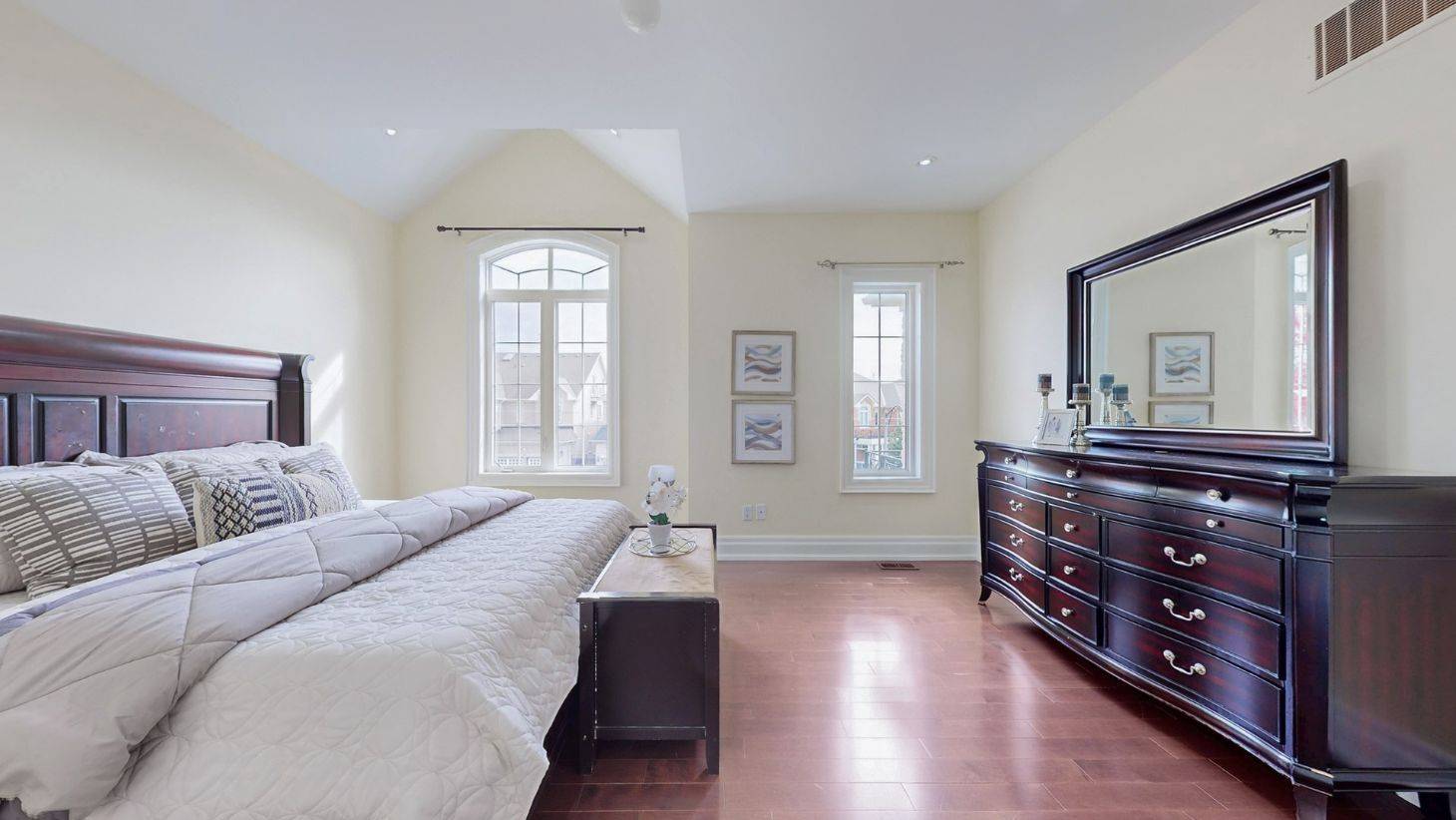 Markham, ON L3R 8V1,12 George Martin DR