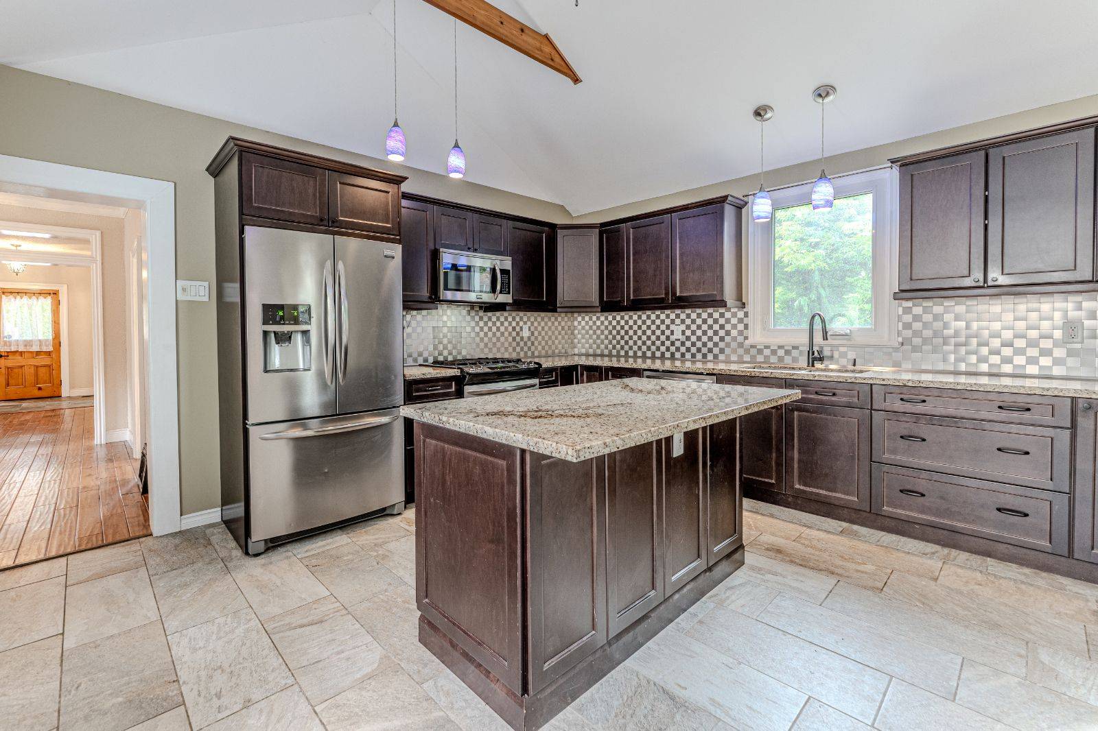 14 Cumberland ST, Barrie, ON L4N 2P4