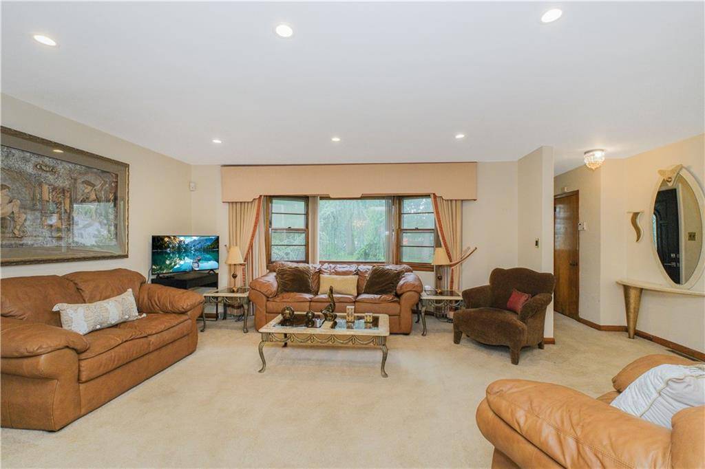 125 Westcott BLVD, Staten  Island, NY 10314