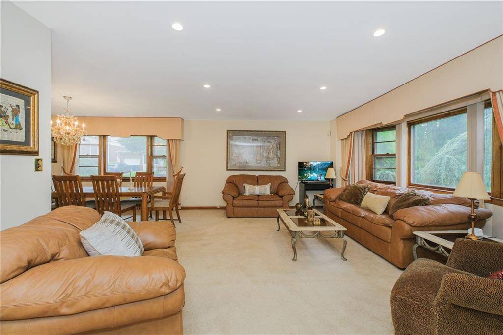 125 Westcott BLVD, Staten  Island, NY 10314