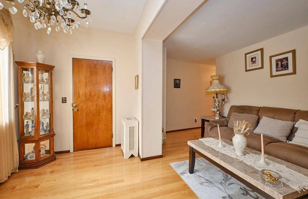 Brooklyn, NY 11204,2103 66th ST