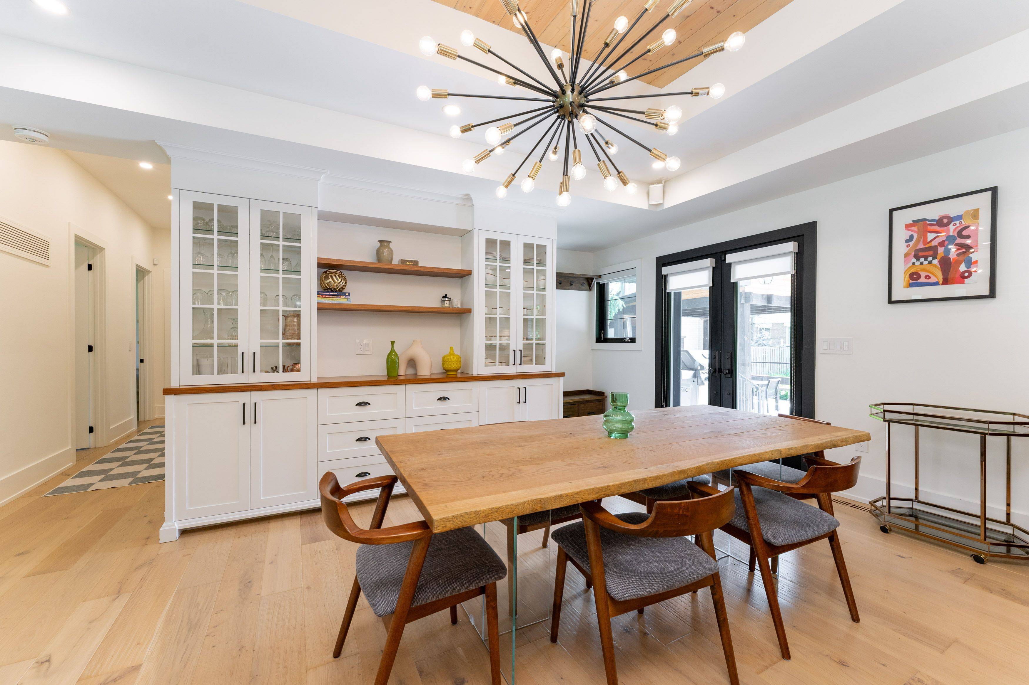 Toronto W08, ON M9B 5B7,92 Warwood RD