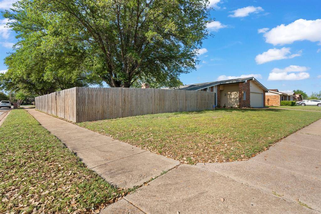 Fort Worth, TX 76137,4028 engleman Street