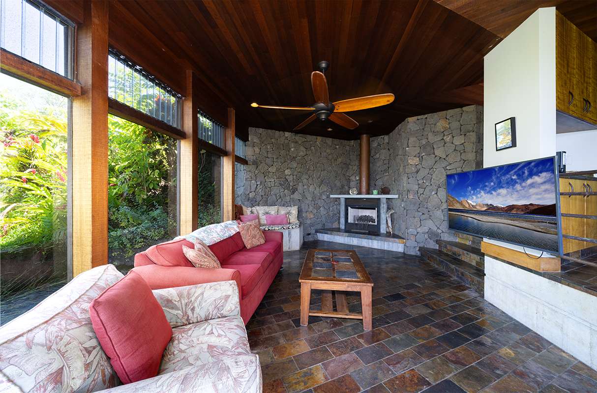 Ookala, HI 96774,36-2850 HAWAII BELT RD