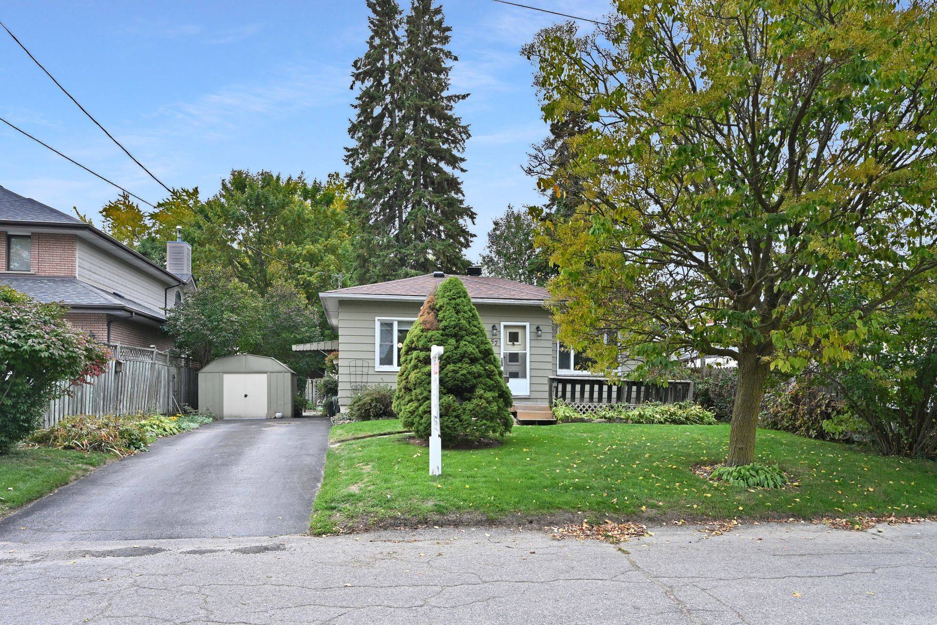 New Tecumseth, ON L0M 1A0,57 Nelson ST E