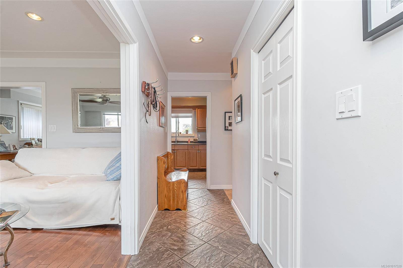 Saanich, BC V8R 3E7,1723 Taylor St