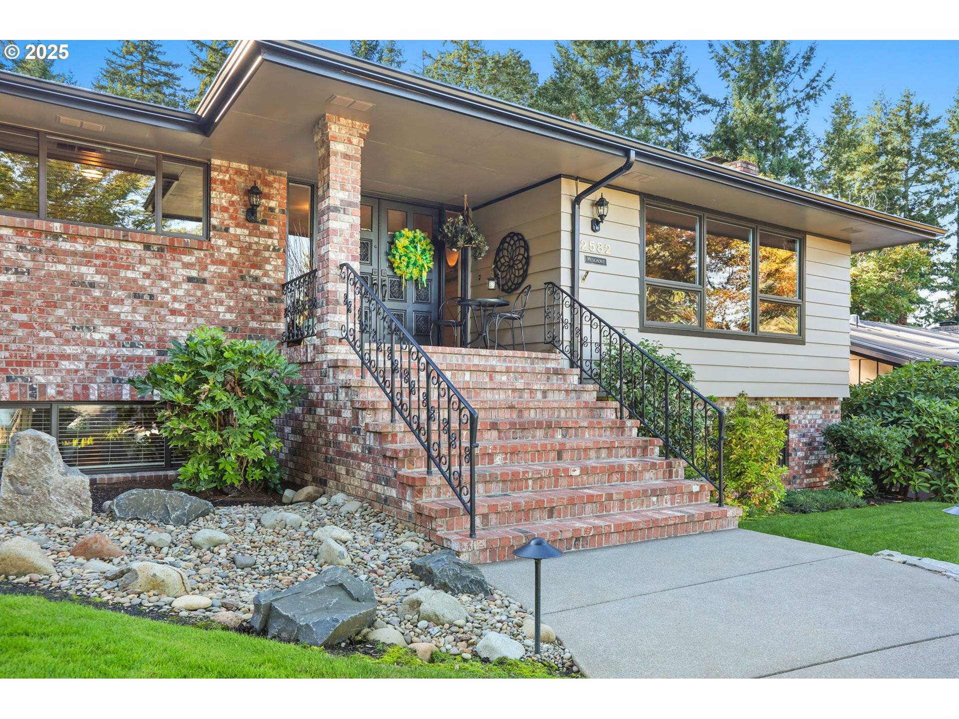 Eugene, OR 97405,2582 TERRACE VIEW DR