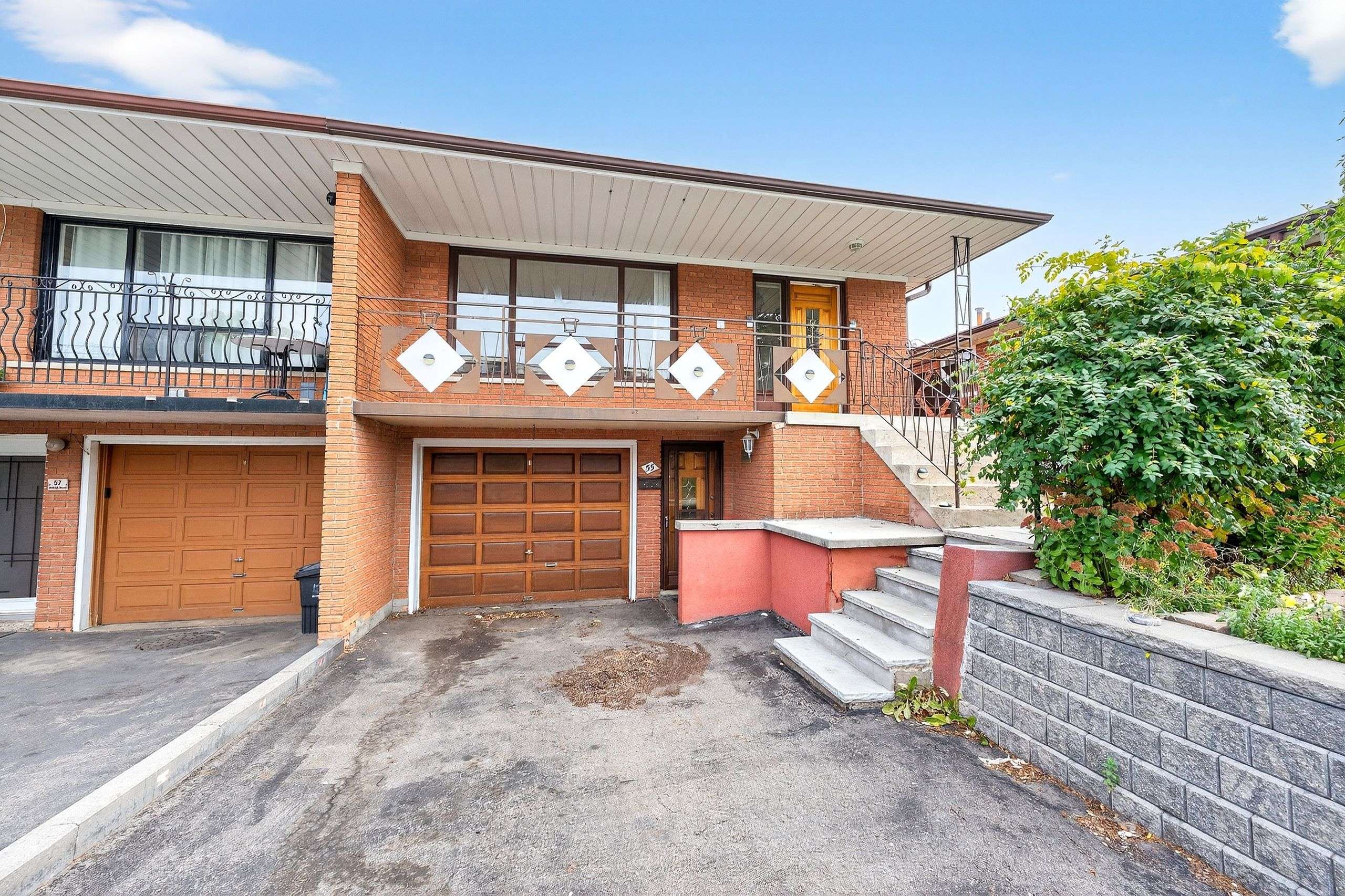 Toronto W05, ON M9L 2H9,55 Milady RD