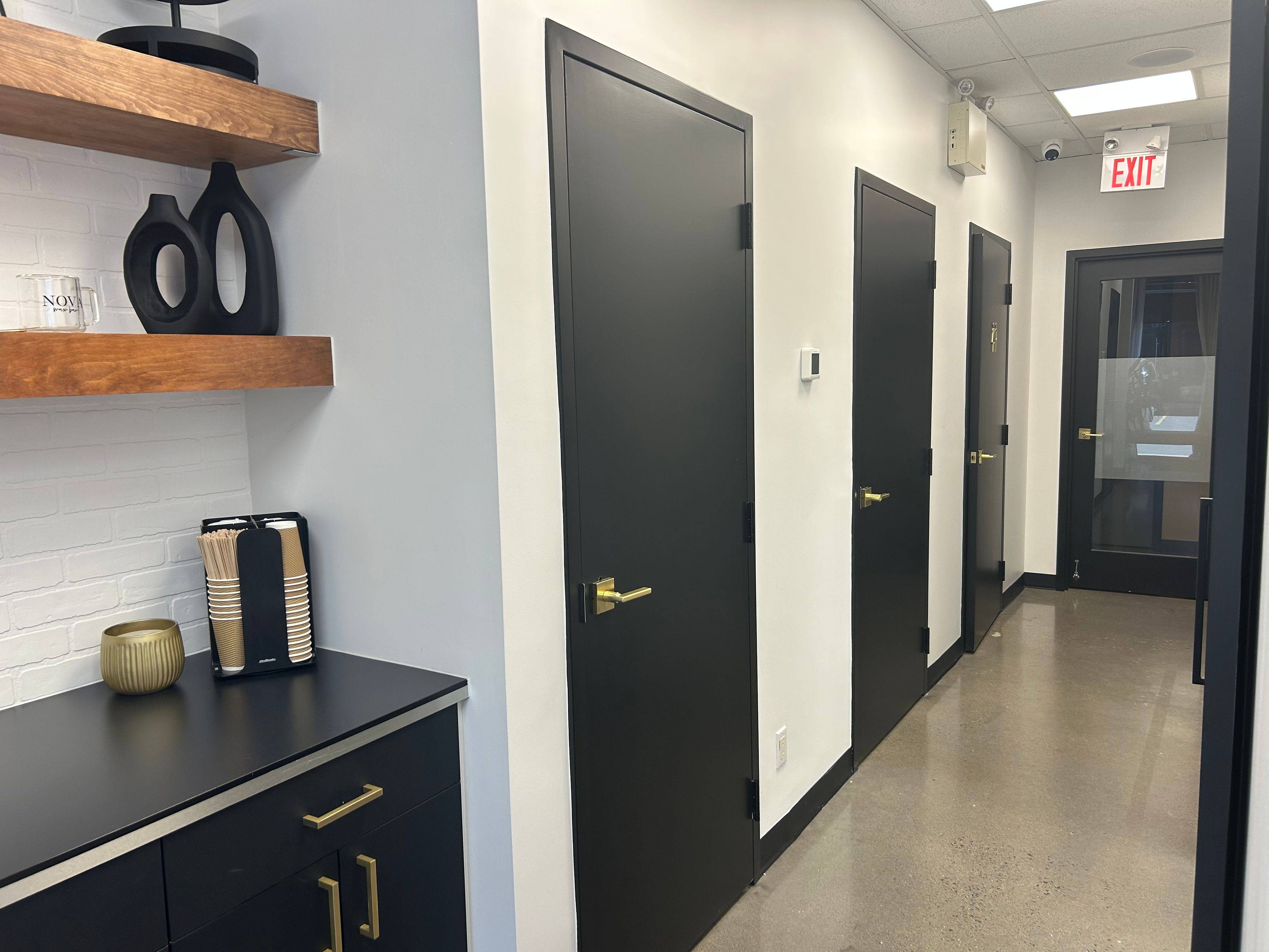 Hunt Club - South Keys And Area, ON K1G 5H9,2310 St. Laurent BLVD #317