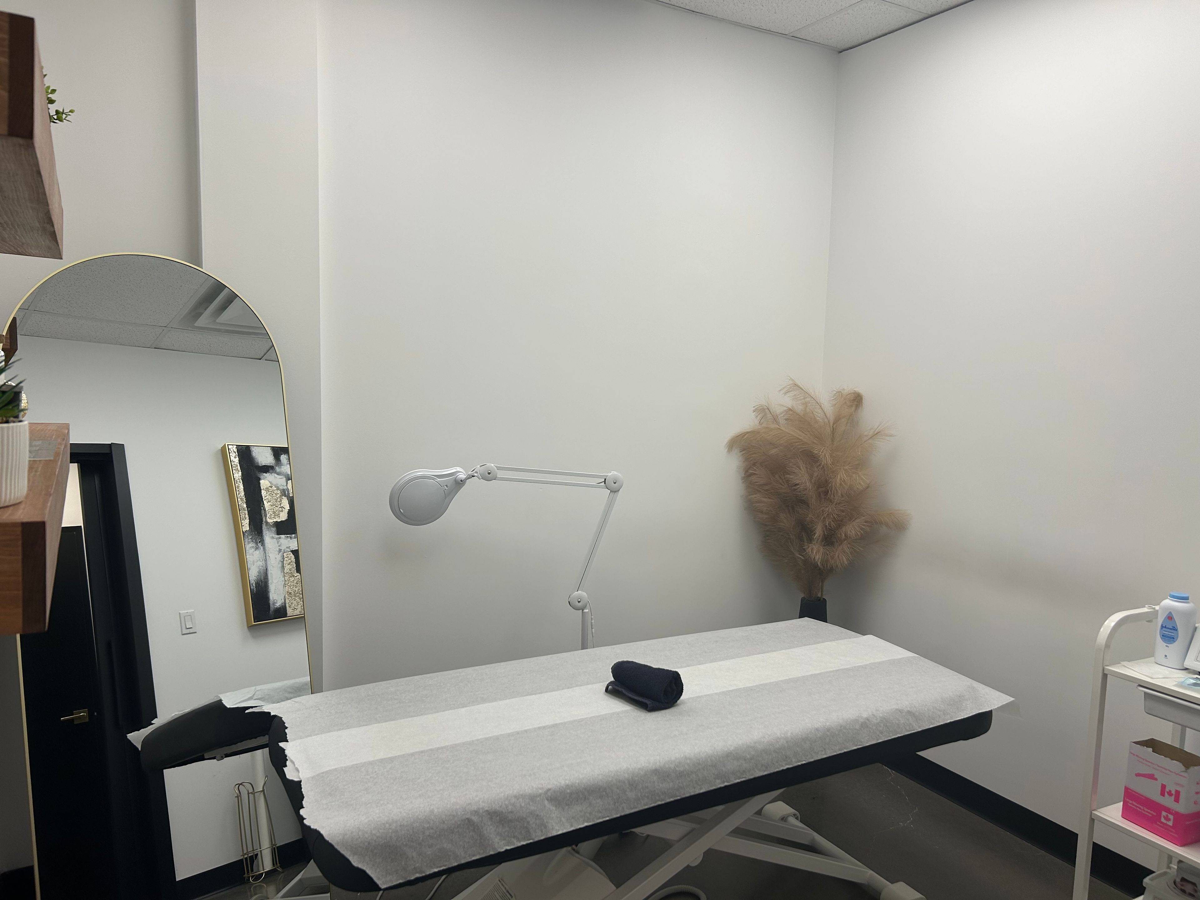 Hunt Club - South Keys And Area, ON K1G 5H9,2310 St. Laurent BLVD #317