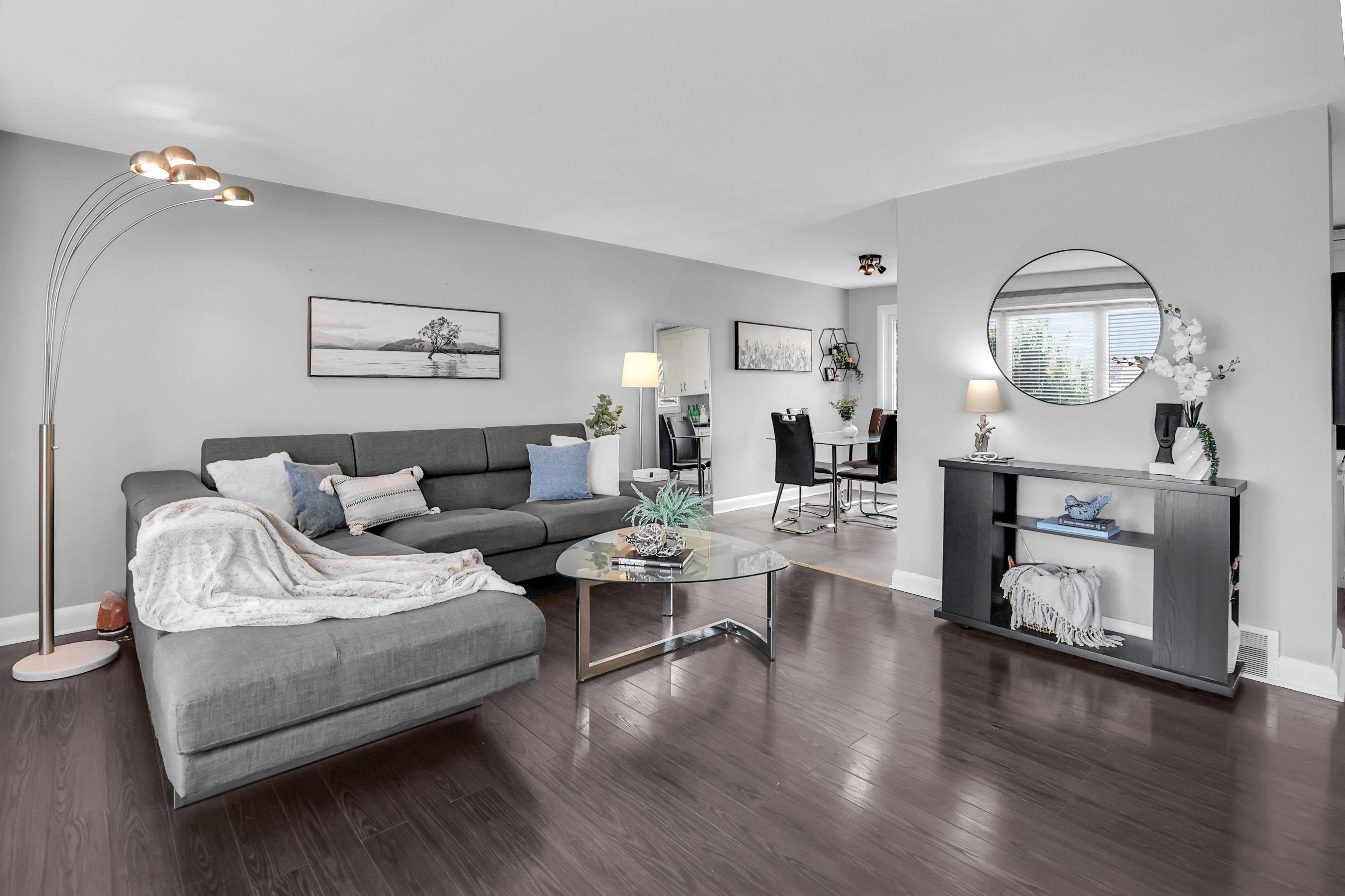 West Lincoln, ON L0R 2A0,230 St. Catharines ST