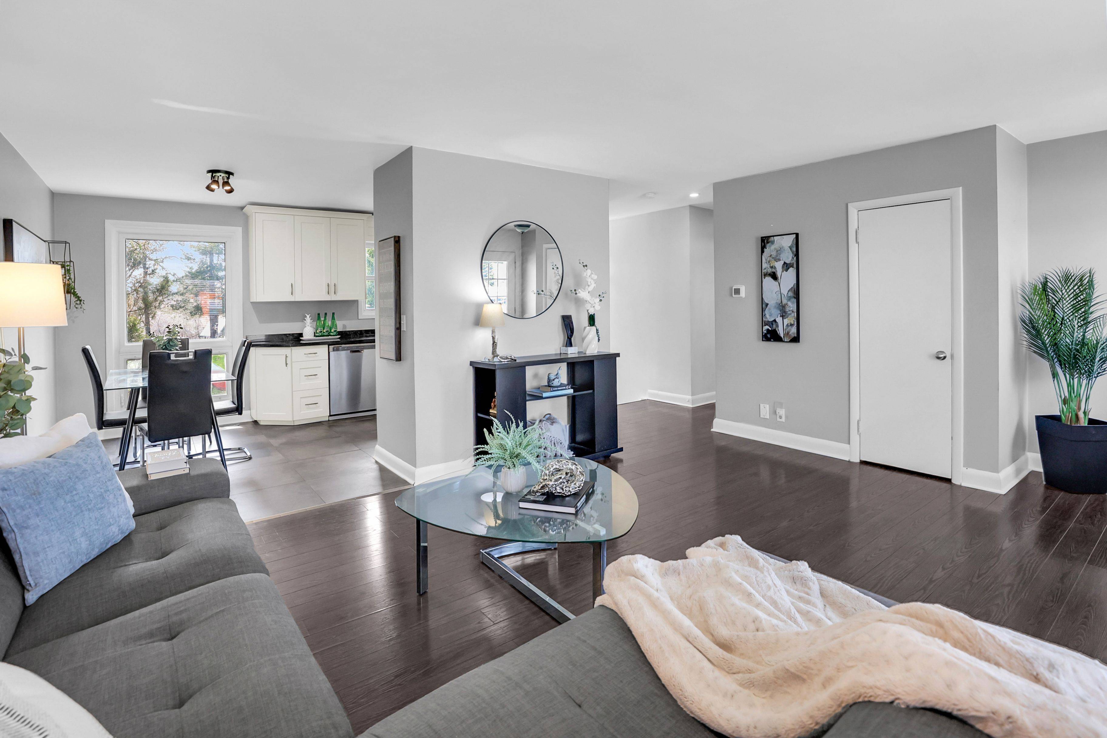 West Lincoln, ON L0R 2A0,230 St. Catharines ST