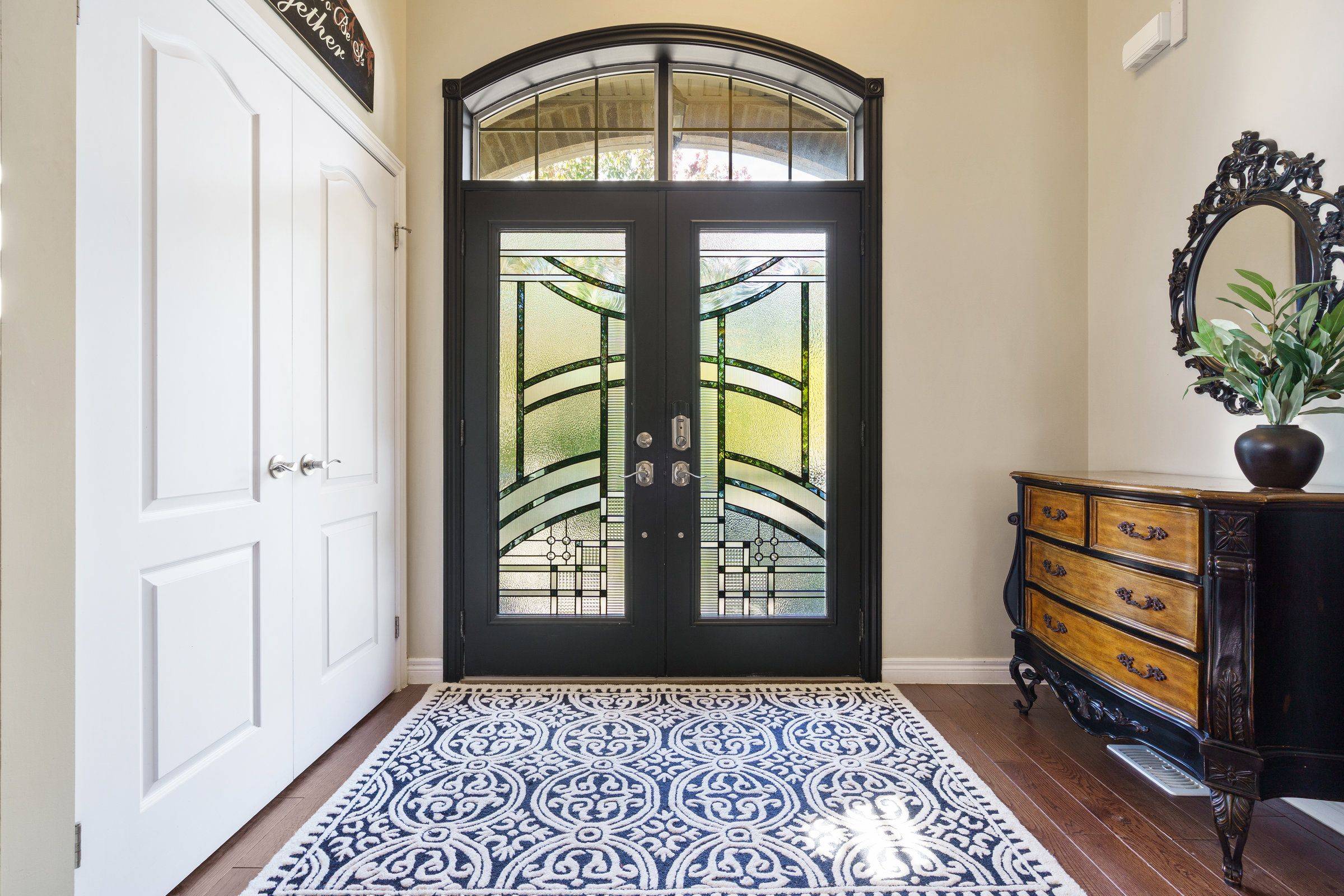 Hamilton, ON L9B 0E5,21 Shade Forest TRL