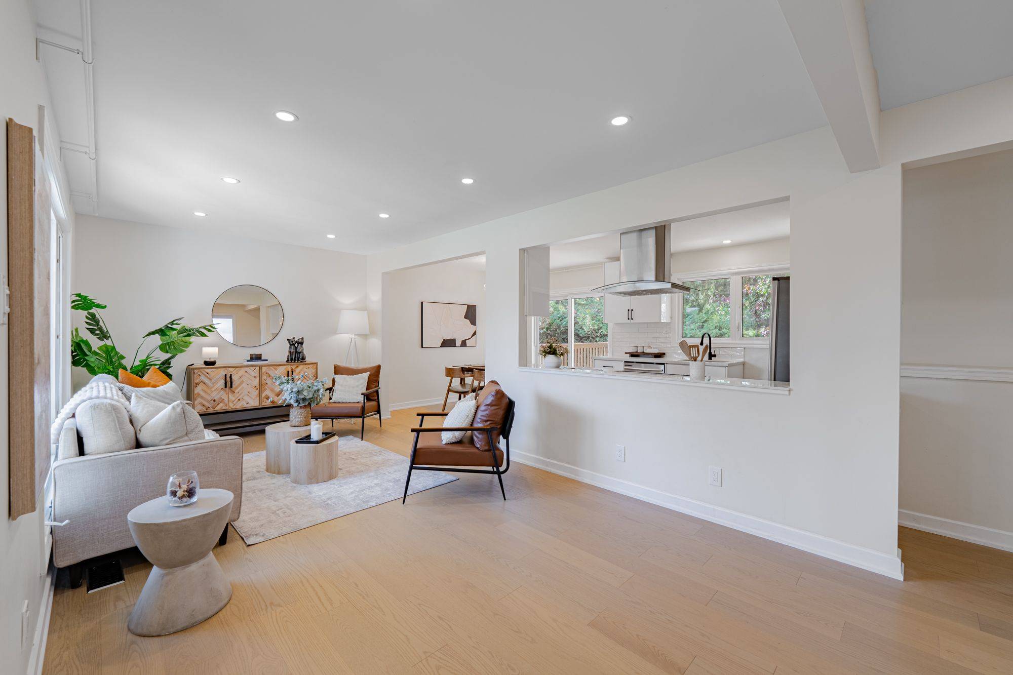 Cityview - Parkwoods Hills - Rideau Shore, ON K2C 1X7,1666 Fisher AVE