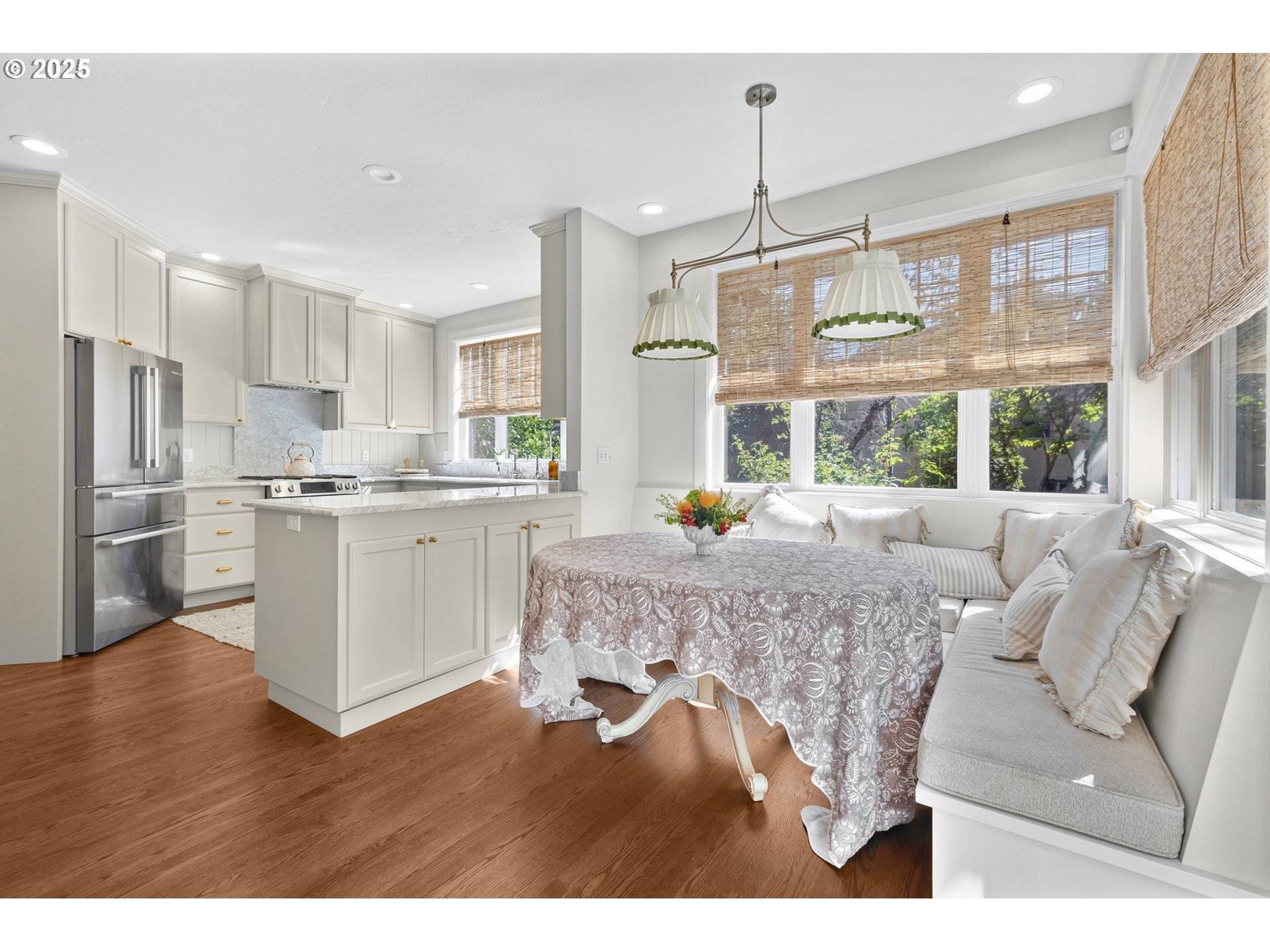 Eugene, OR 97401,2709 RIVERWALK LOOP