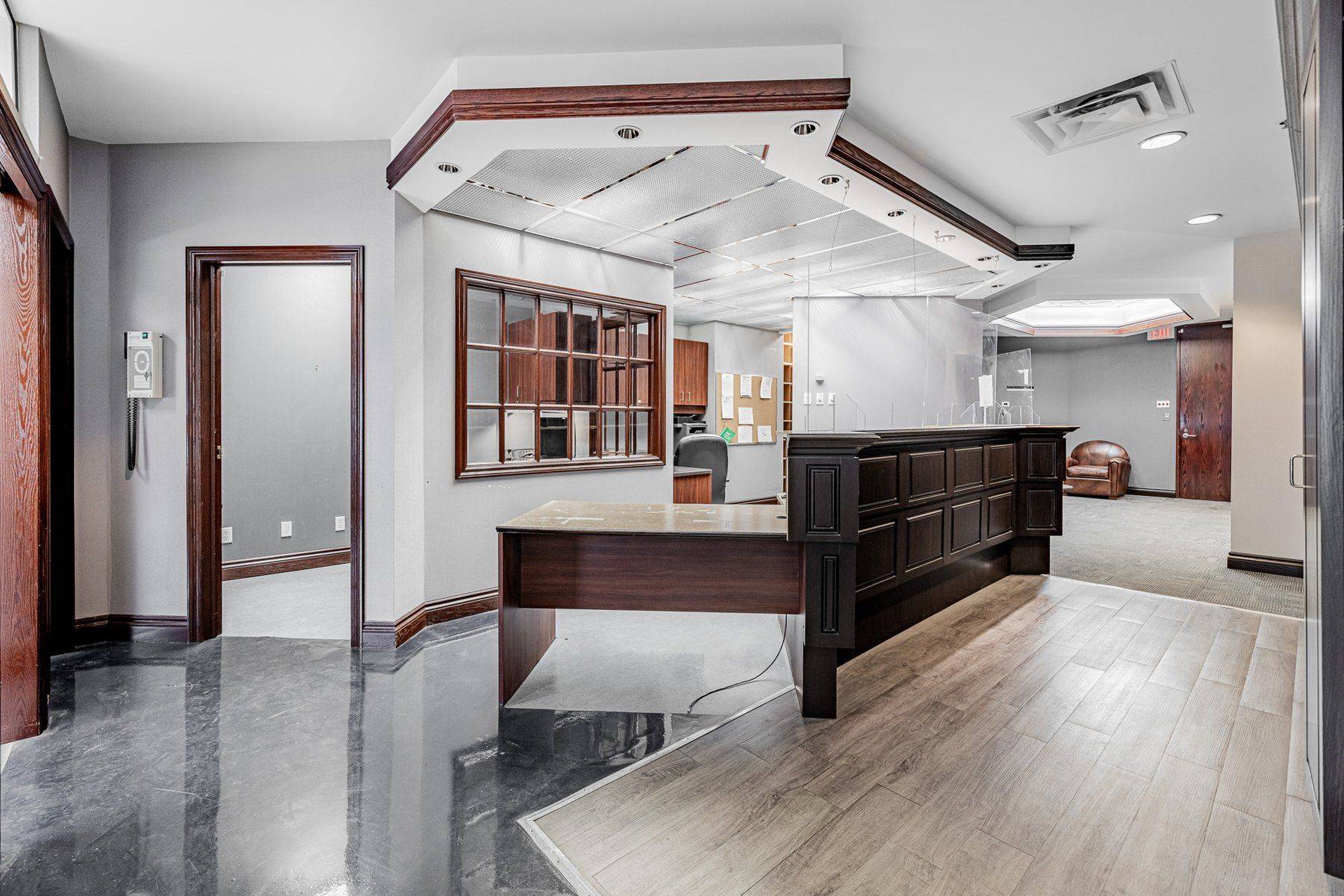 Toronto C07, ON M2N 6L9,5160 Yonge ST #1020