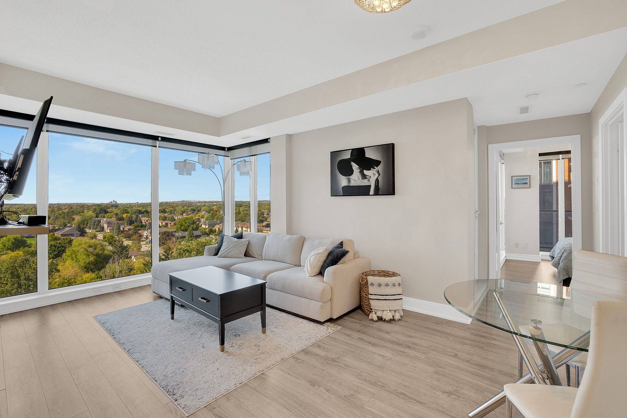 Richmond Hill, ON L4C 1V6,9600 Yonge ST #1108