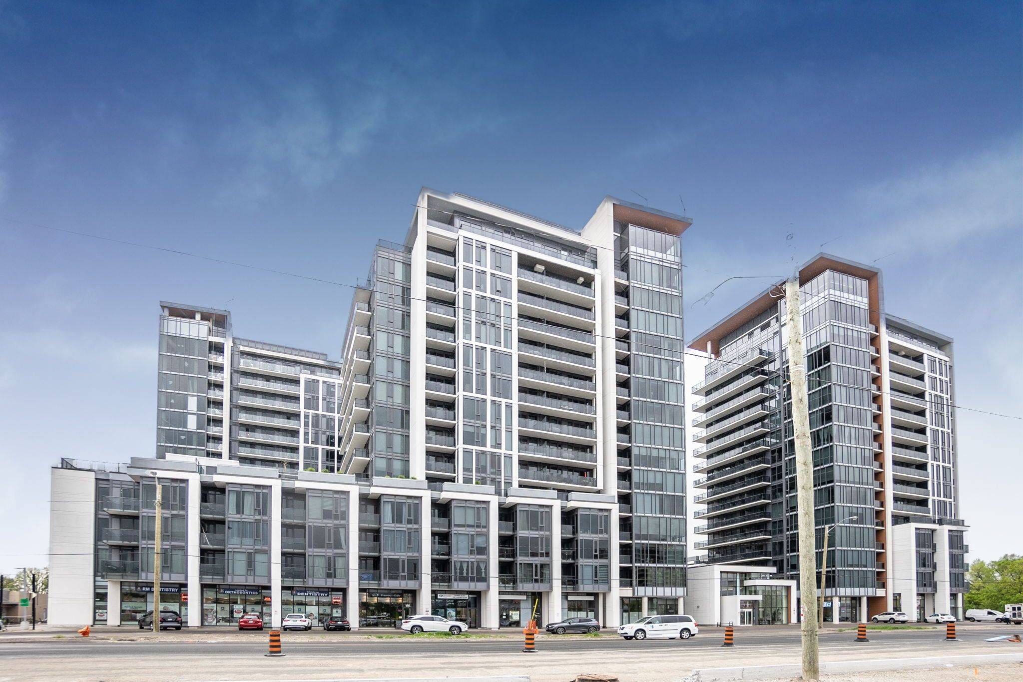 Richmond Hill, ON L4C 1V6,9600 Yonge ST #1108