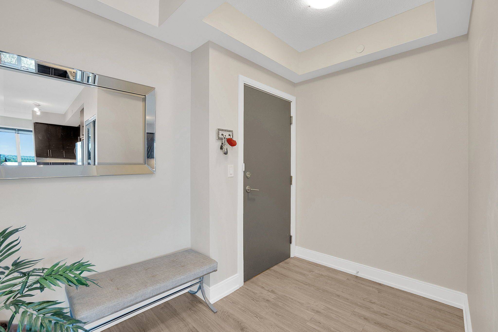 Richmond Hill, ON L4C 1V6,9600 Yonge ST #1108