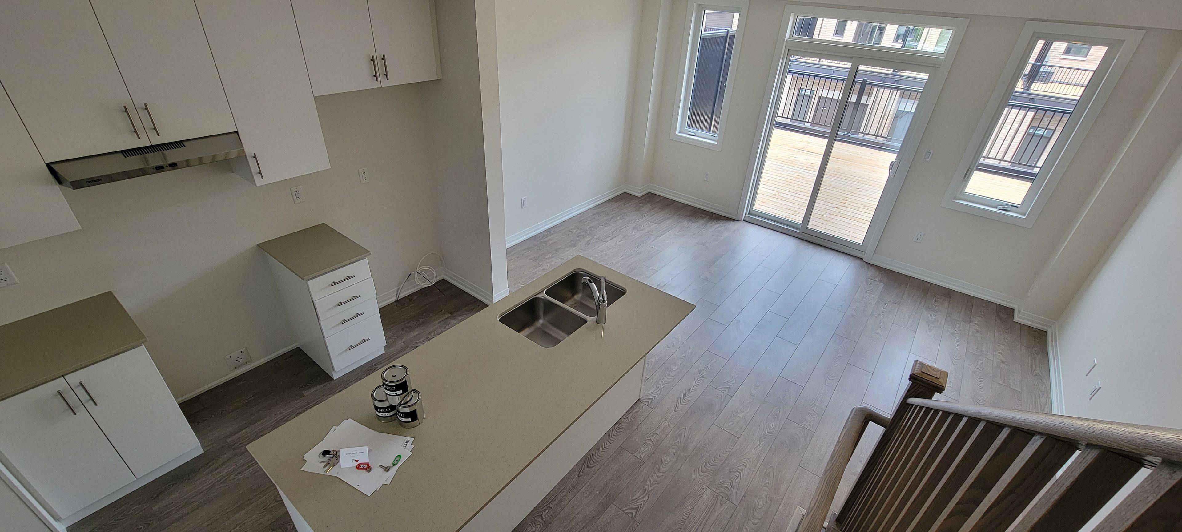 Barrie, ON L4N 5K7,31 Cherry HL