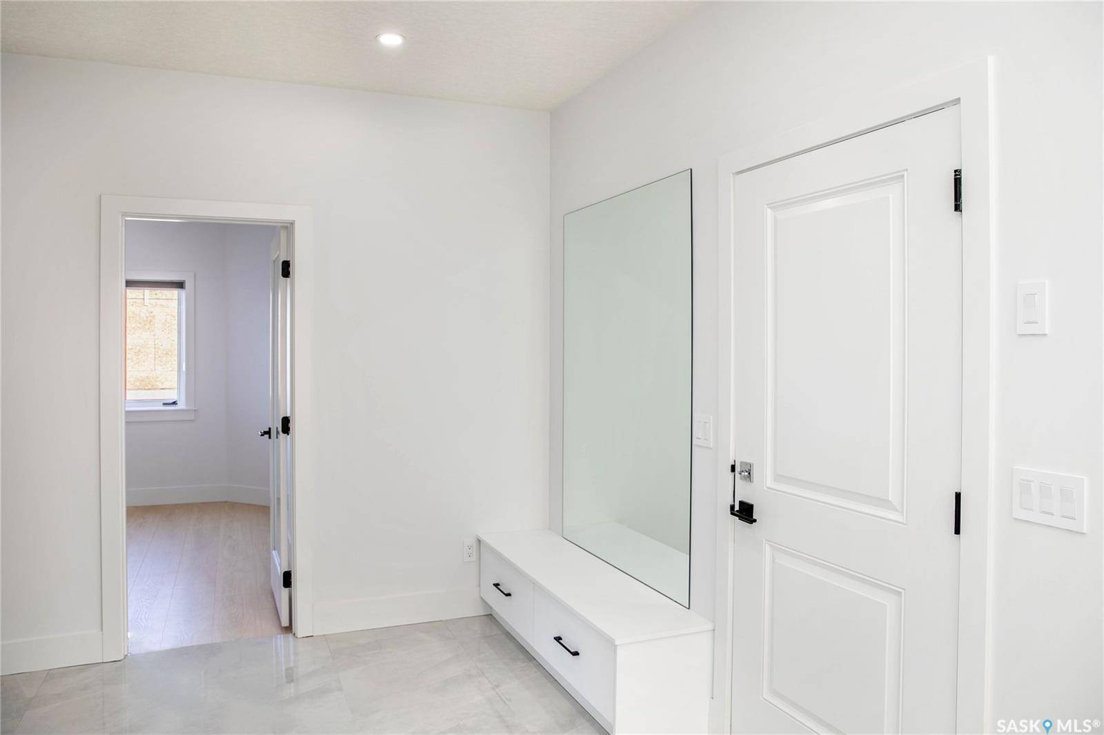 Saskatoon, SK S7V 1X4,462 Nazarali MANOR