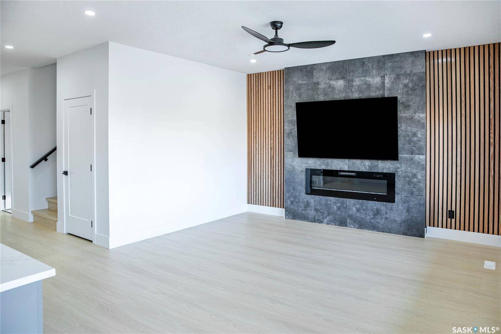 Saskatoon, SK S7V 1X4,462 Nazarali MANOR