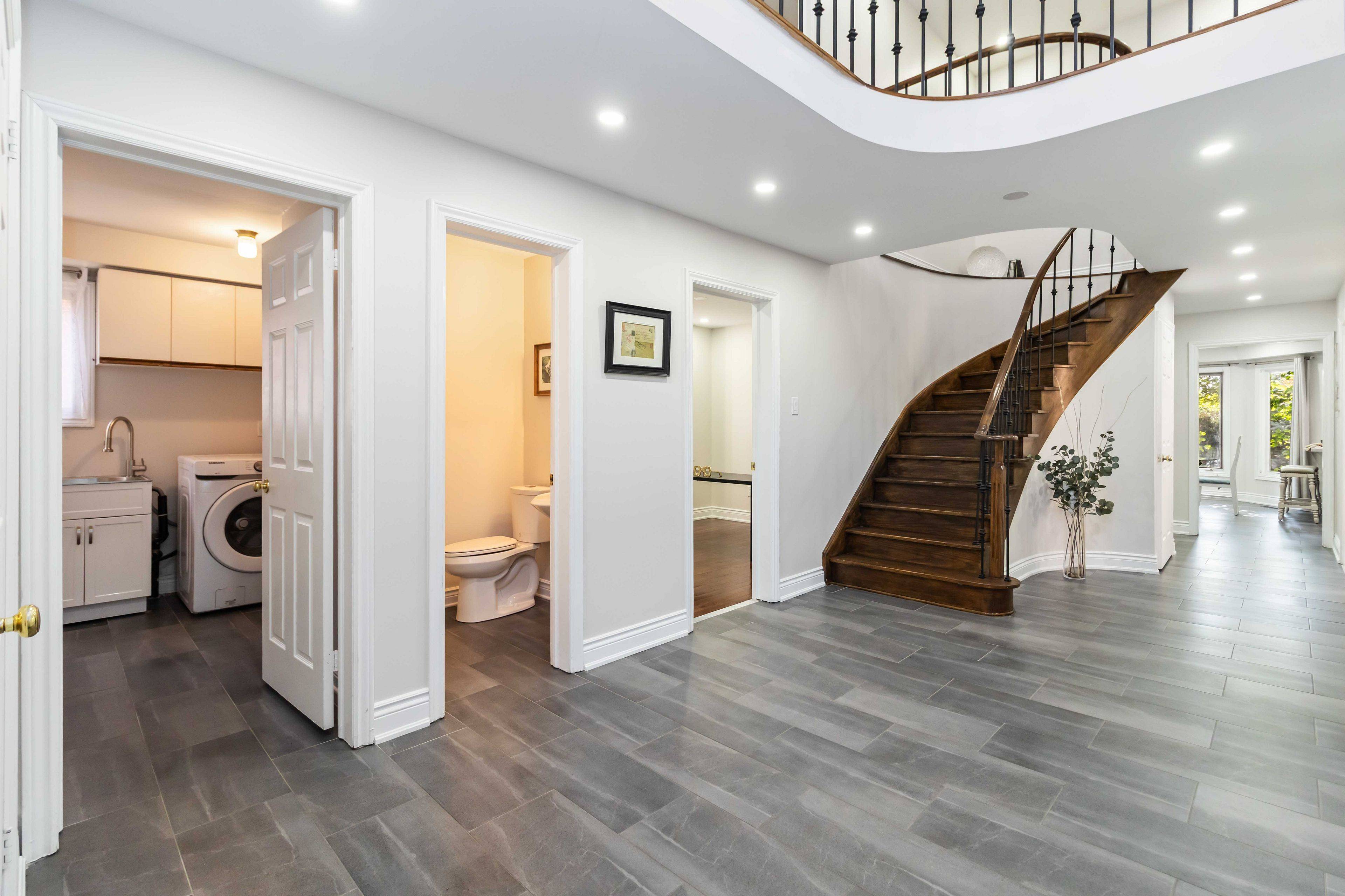 Mississauga, ON L5R 3B1,5201 CHAMPLAIN TRL