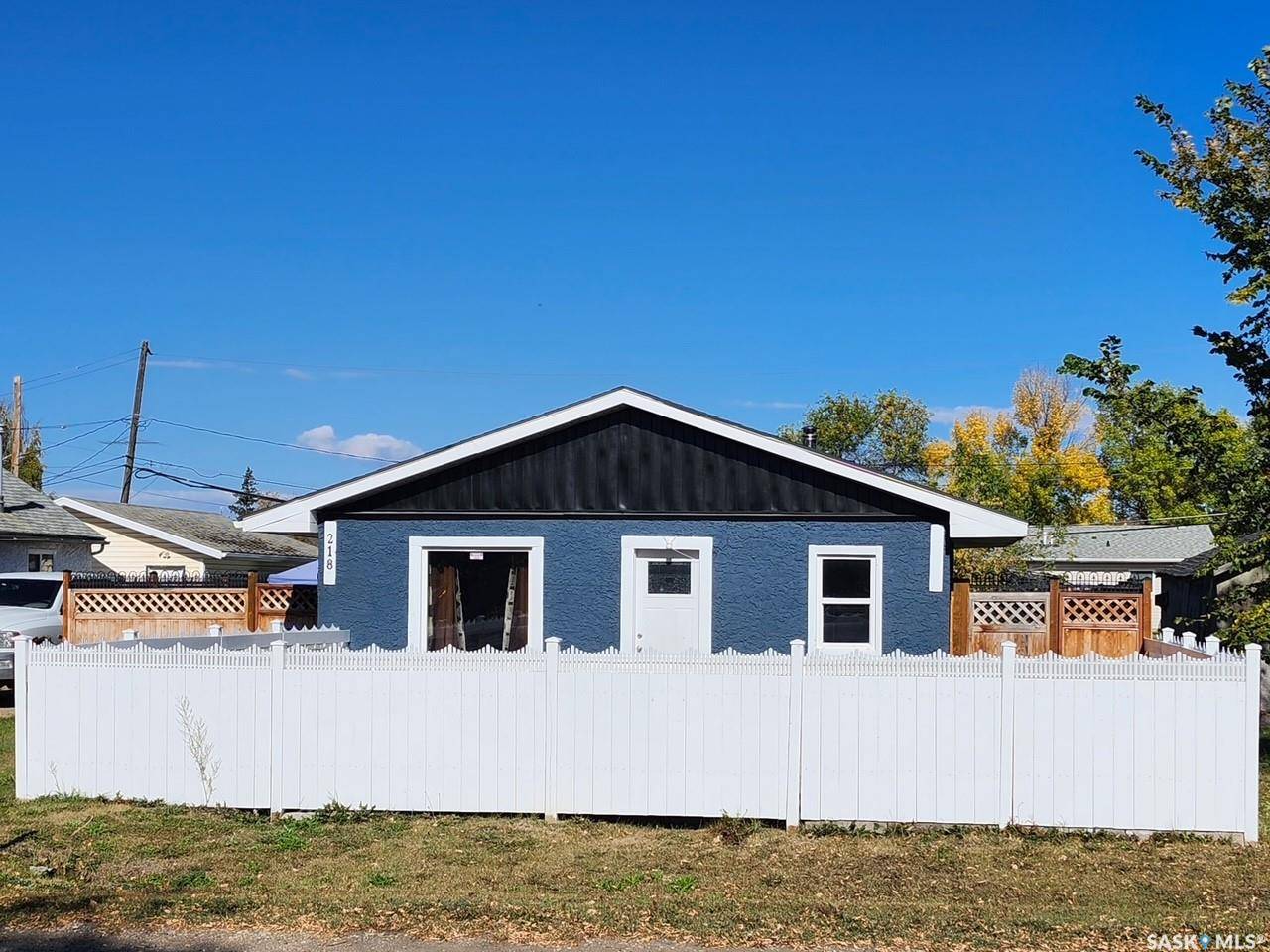 Maidstone, SK S0M 1M0,218 2nd AVENUE W