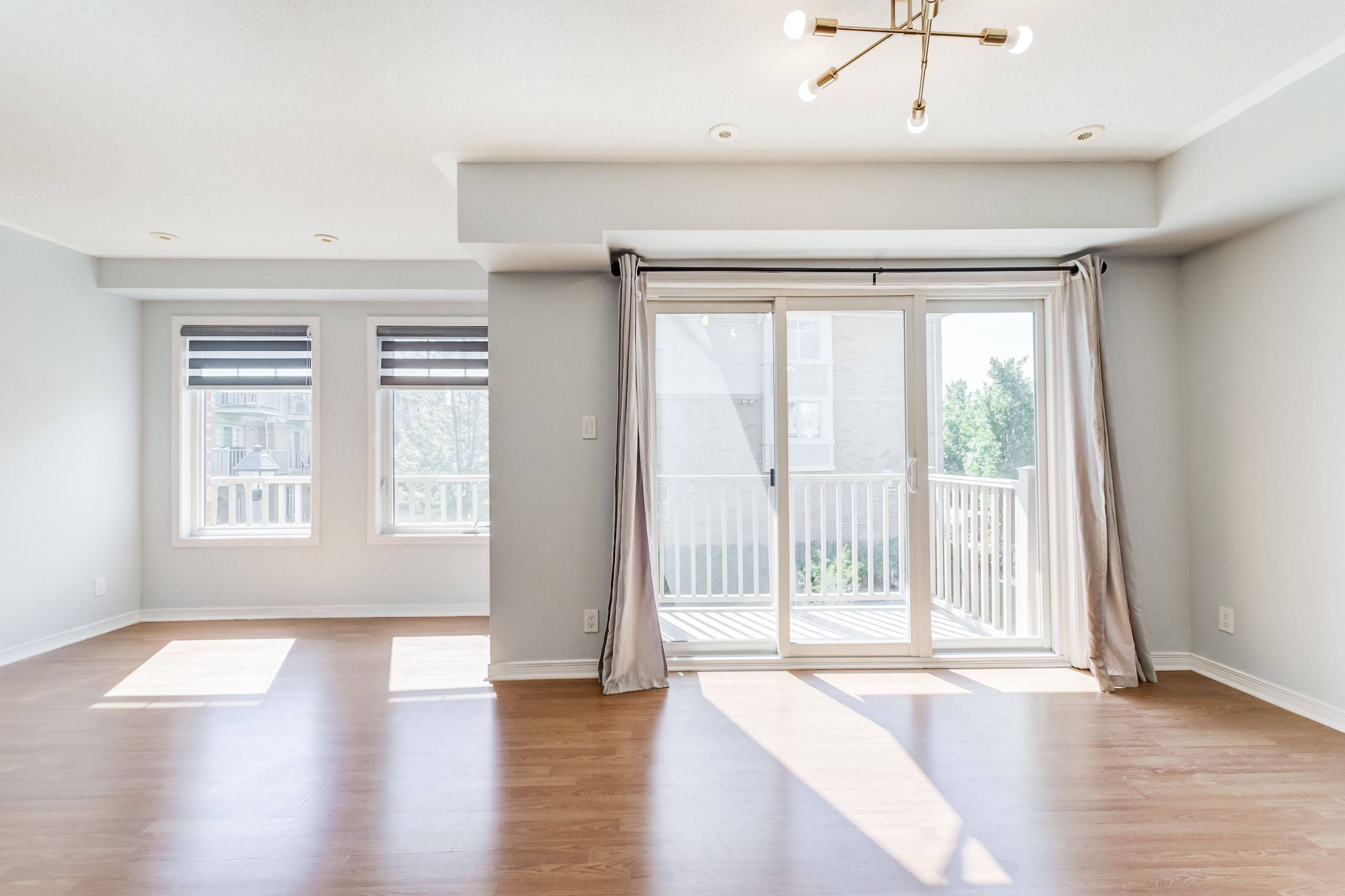 Mississauga, ON L5M 0P7,3250 Bentley DR #60