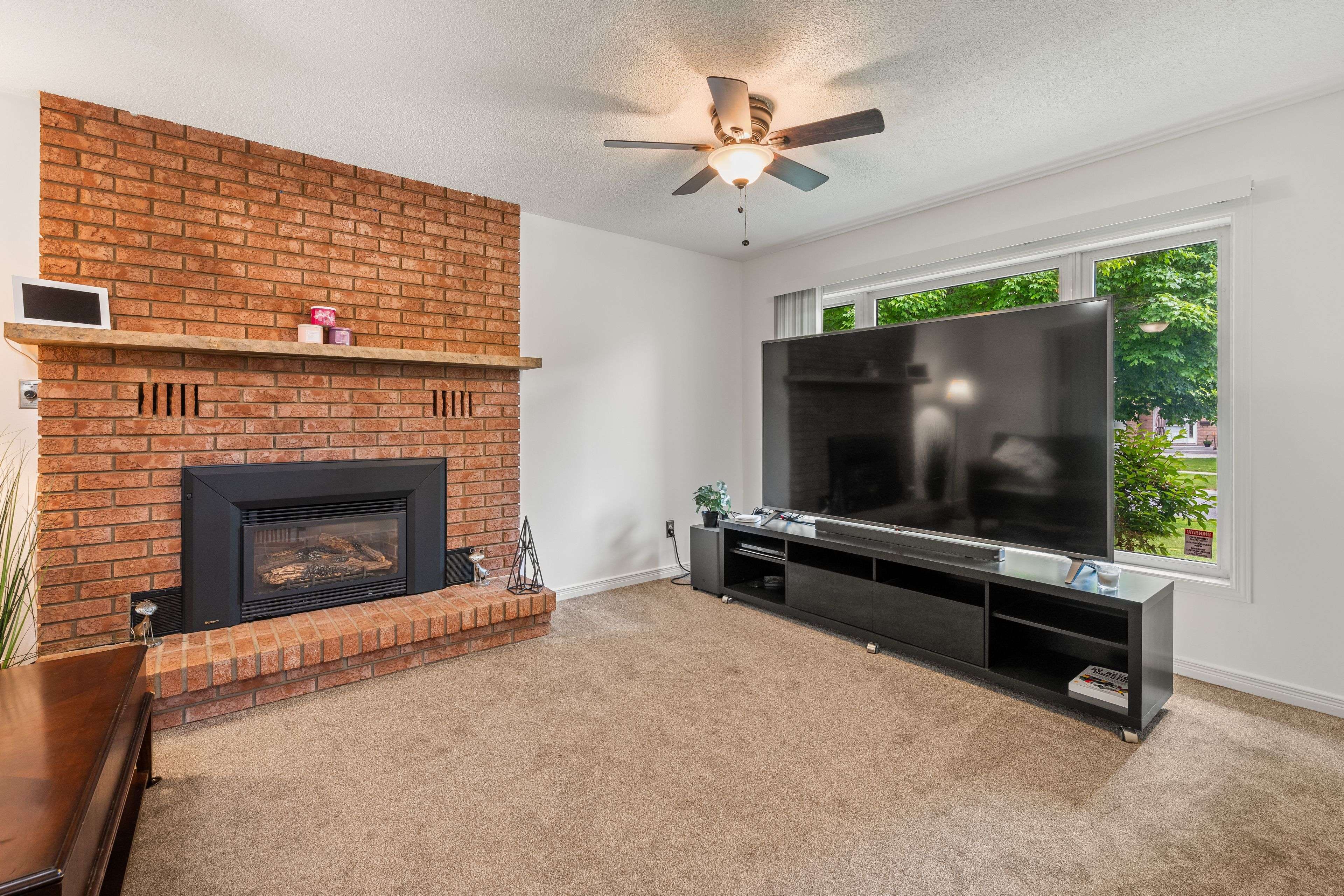 Kingston, ON K7P 1C1,885 Purcell CRES