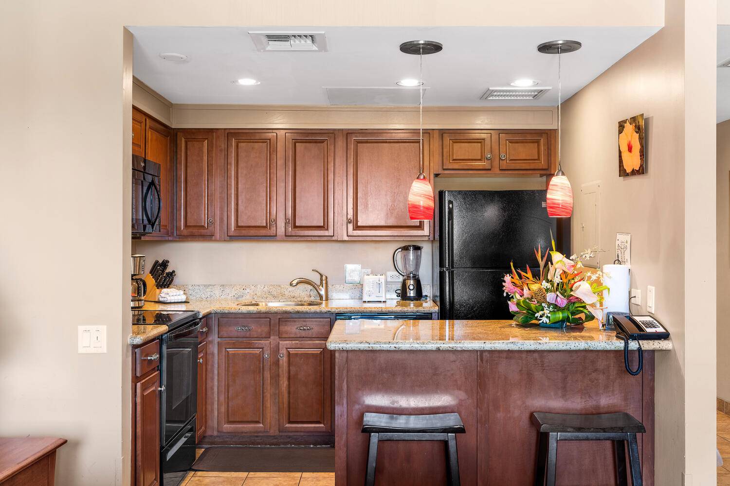 Kailua-kona, HI 96740,75-6040 ROYAL SEA CLIFF CLUB #429