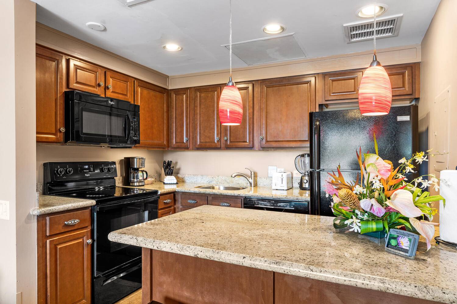 Kailua-kona, HI 96740,75-6040 ROYAL SEA CLIFF CLUB #429