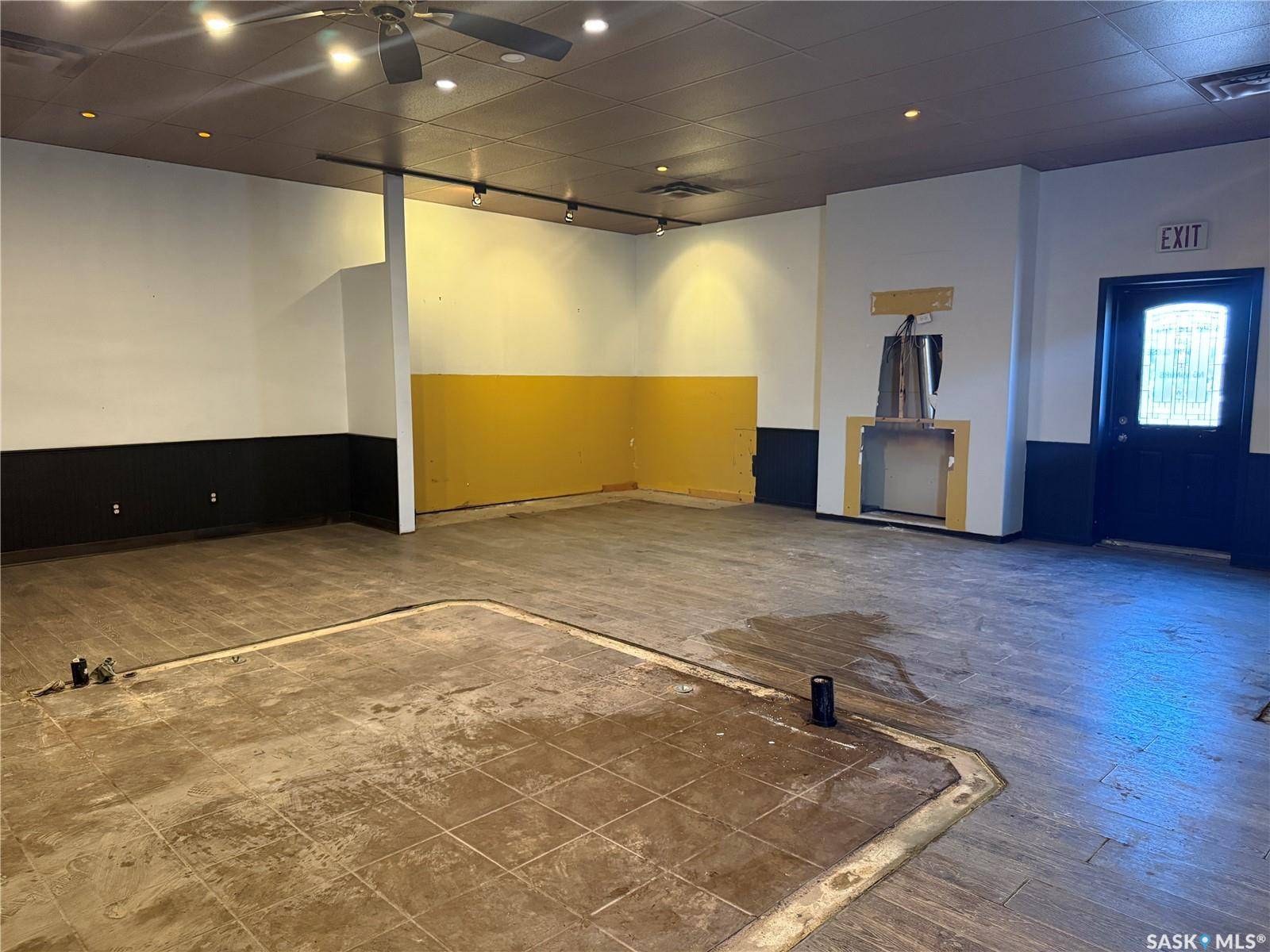 North Battleford, SK S9A 2M6,302 114th STREET