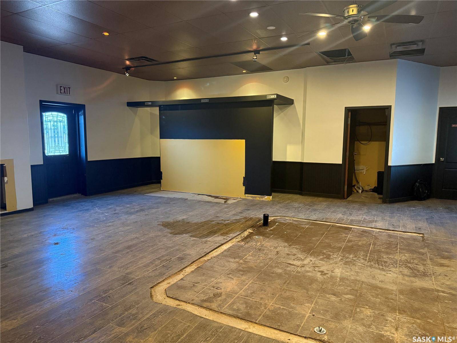 North Battleford, SK S9A 2M6,302 114th STREET