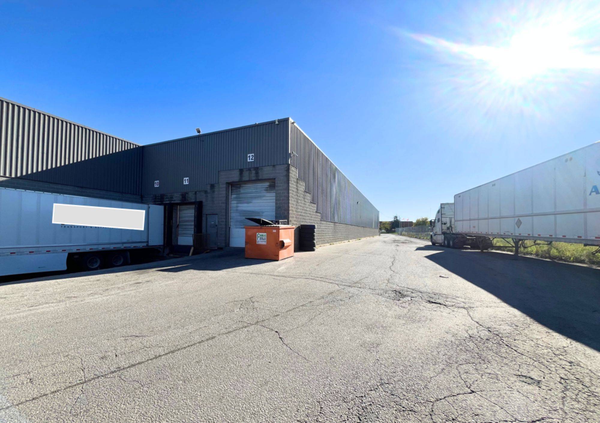 Brampton, ON L6T 5P3,95 Hedgedale RD #Unit 1 & 2